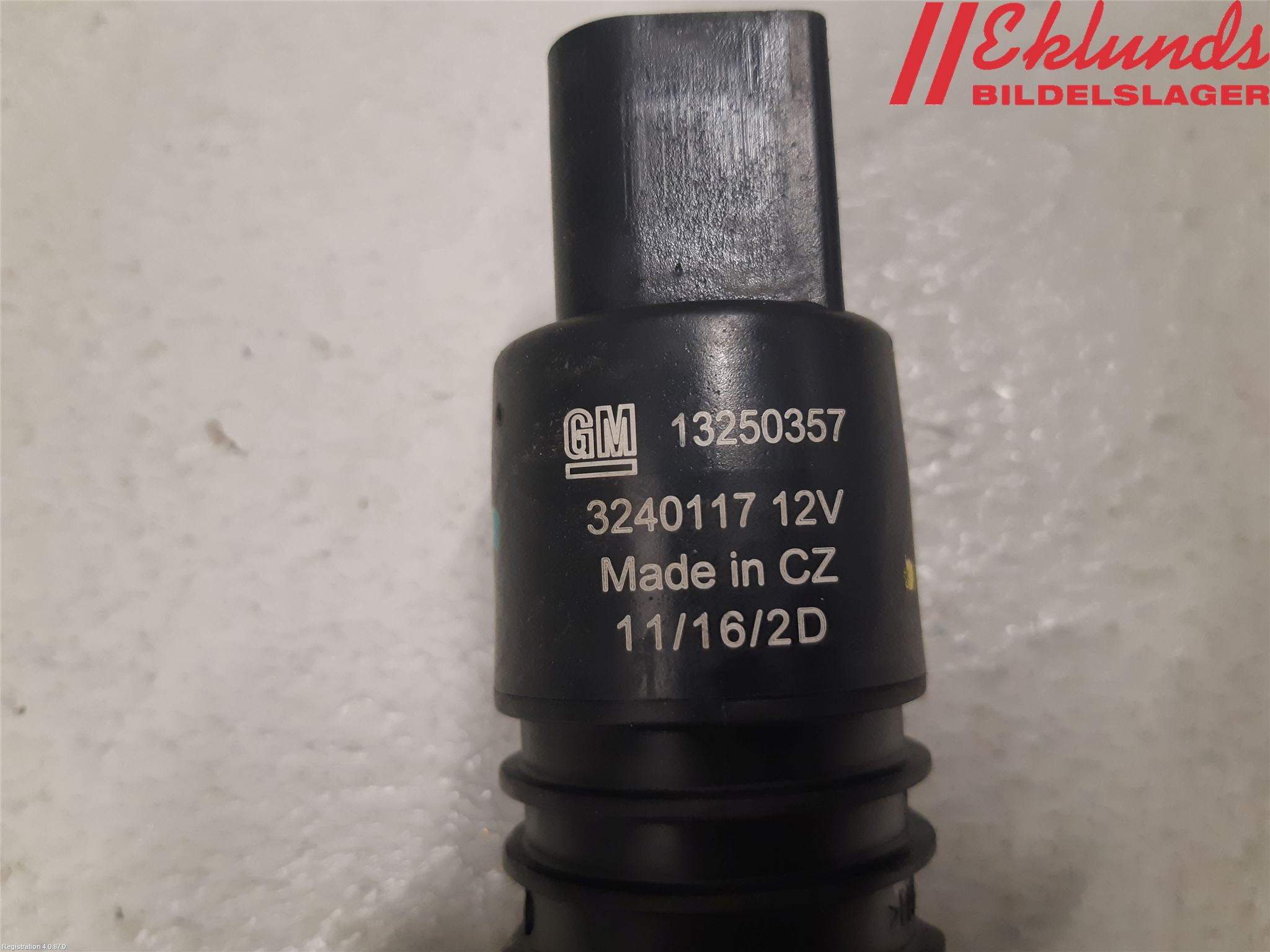 Opel INSIGNIA 09-16 Spolarpump Vindruta
