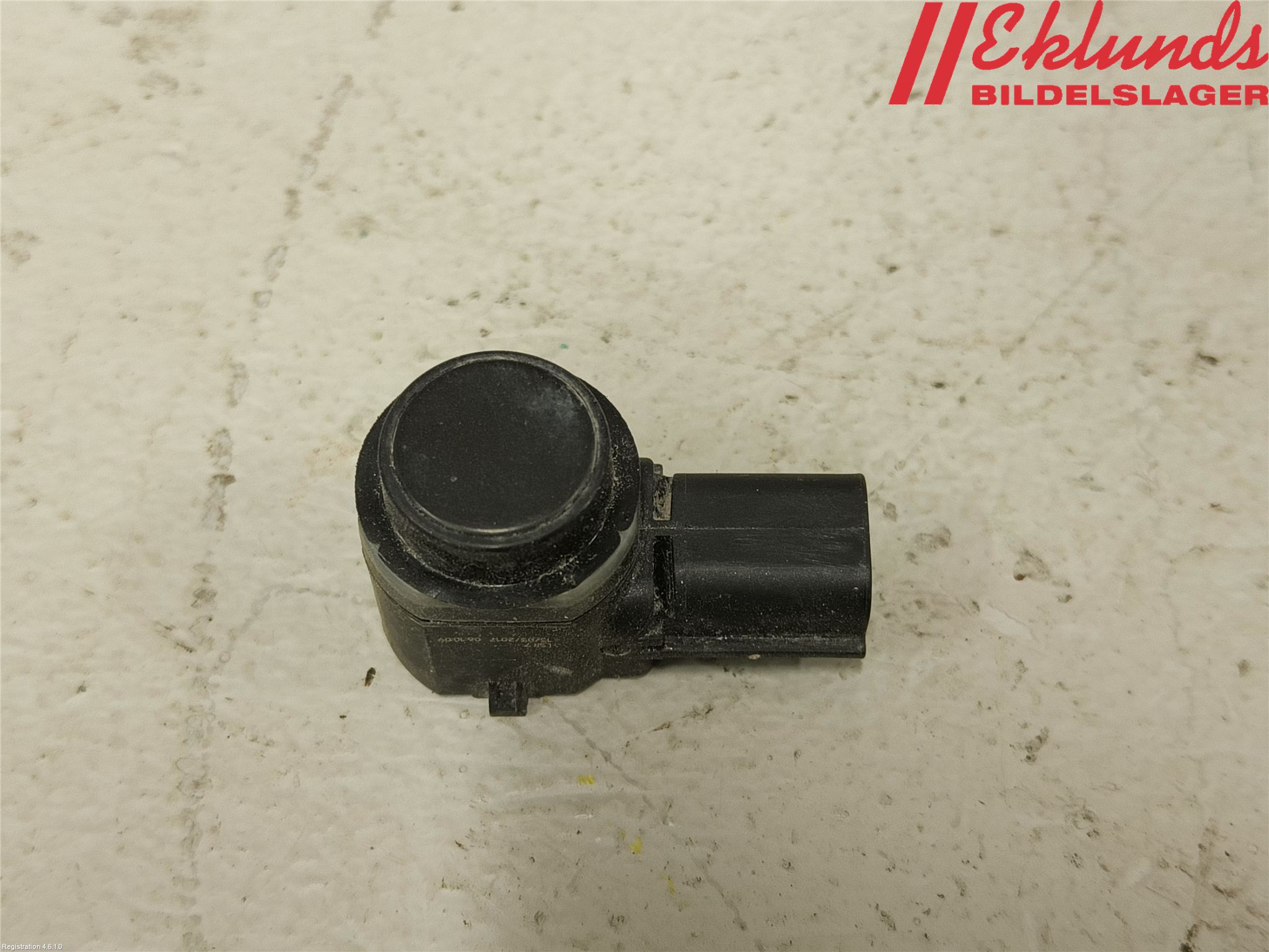 Ford KUGA 17-19 Parkeringshjälp Backsensor