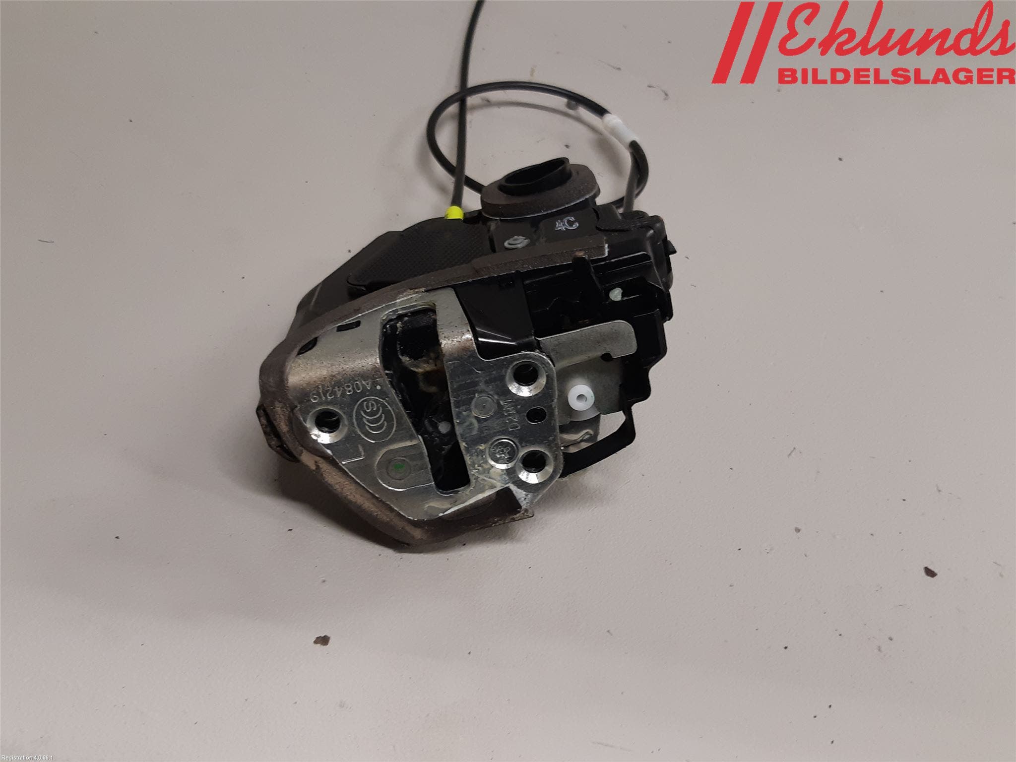 Toyota AURIS 13-19 Låskista-Dörrlås