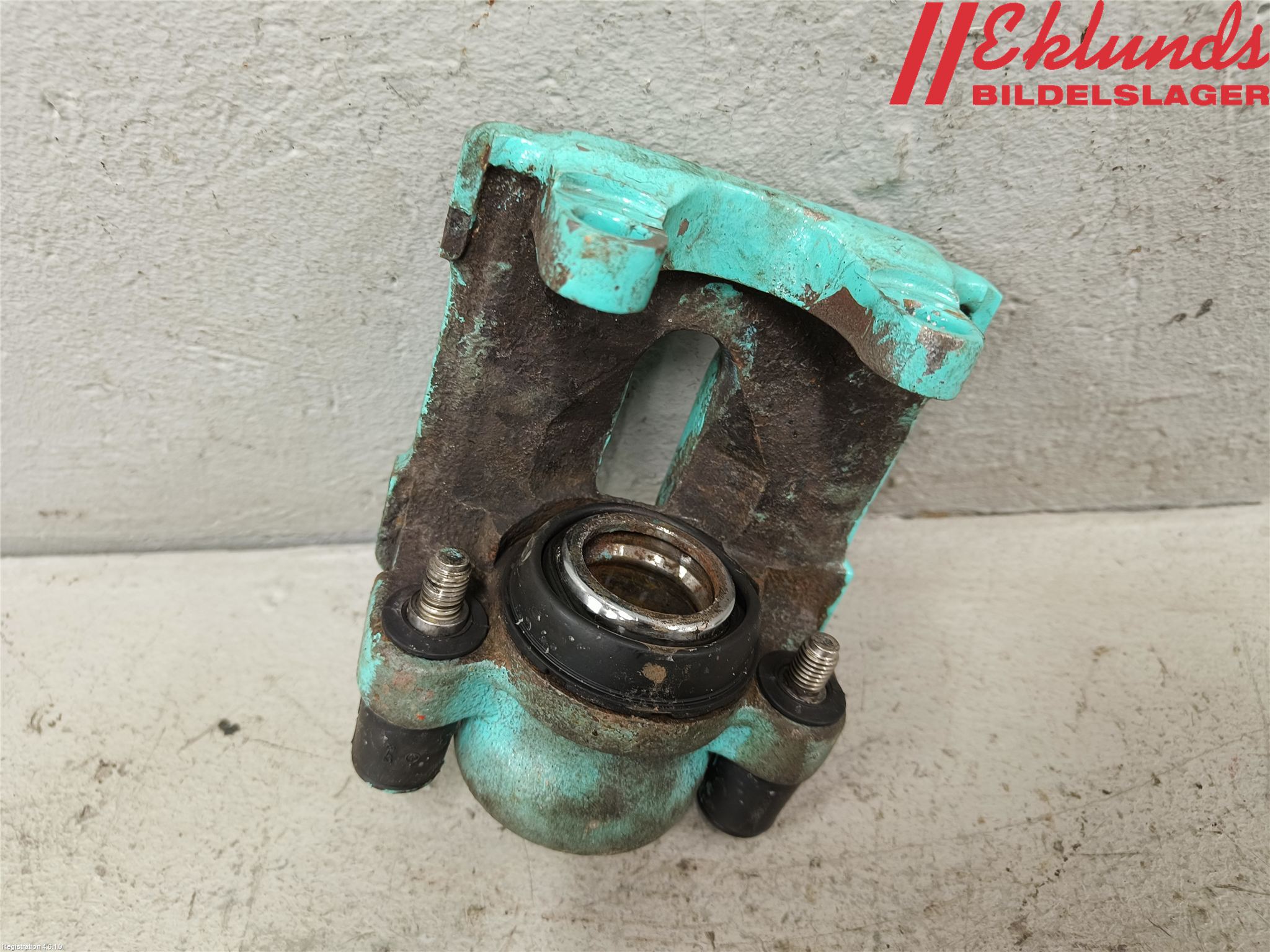 BMW 1 E87/81 5D/3D 03-11 Bromsok Bak Vänster