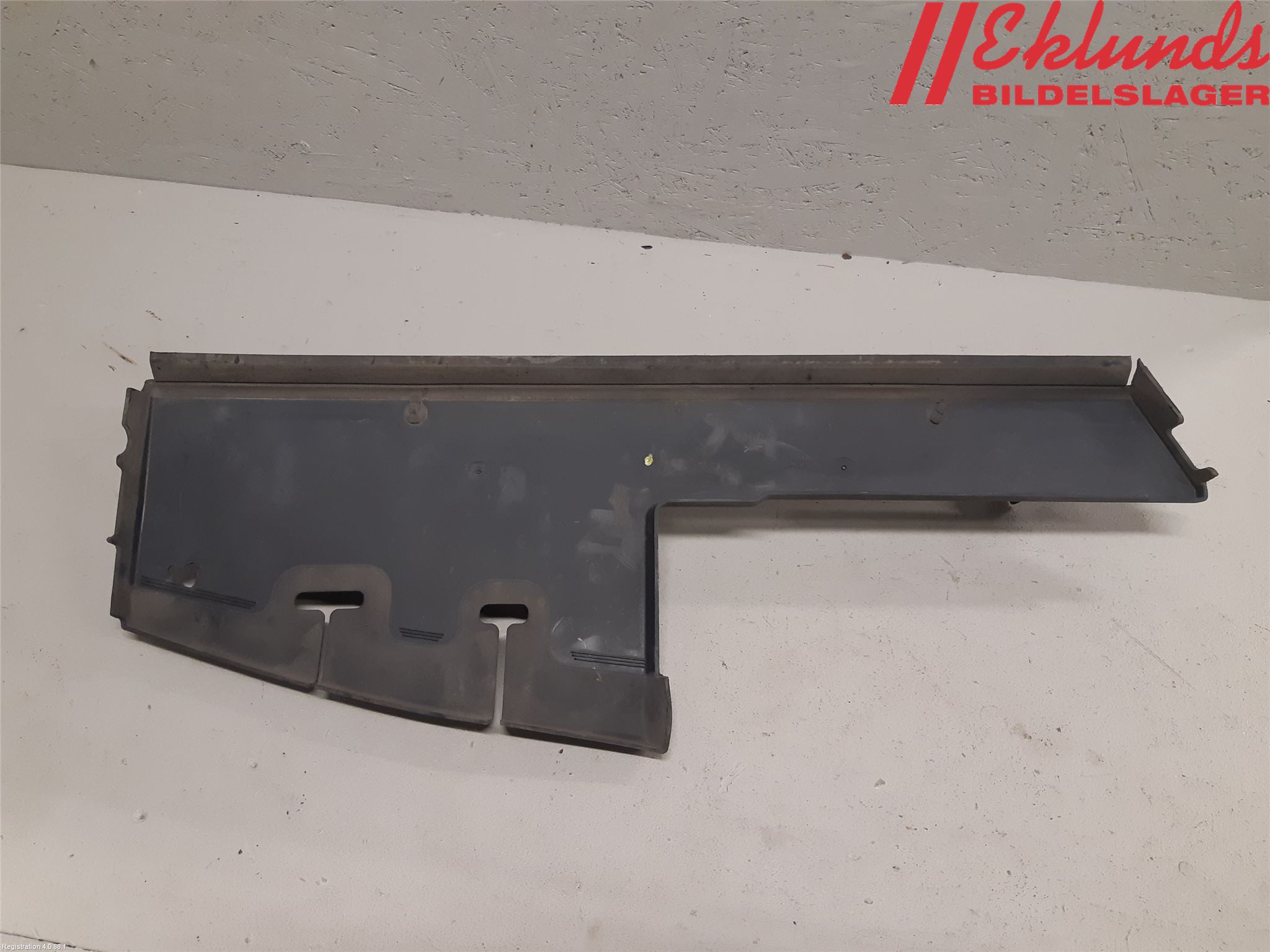 Opel INSIGNIA 09-16 Deflektor Plåt-Plast Kylning