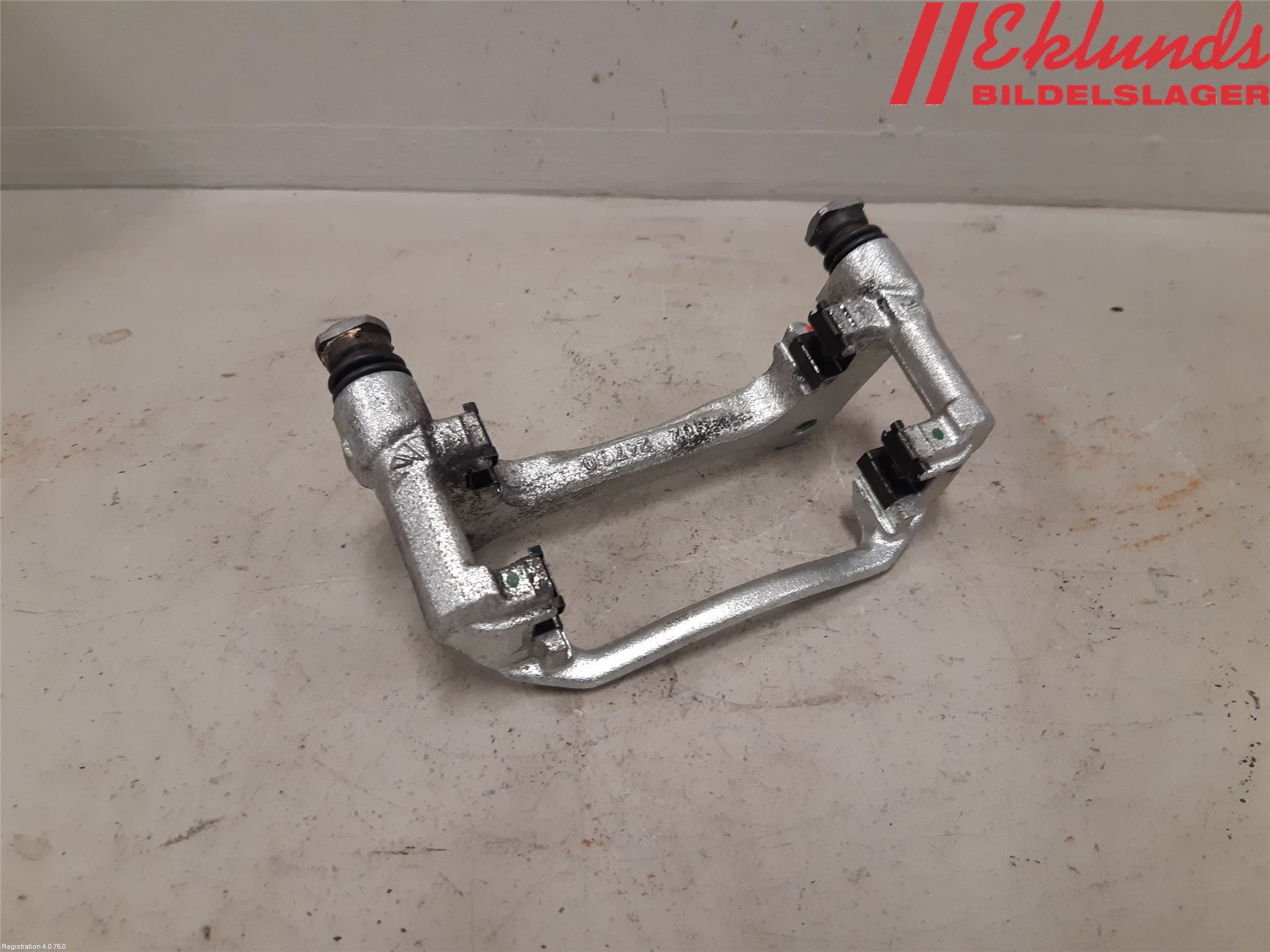 Toyota COROLLA 19- Bromsokshållare