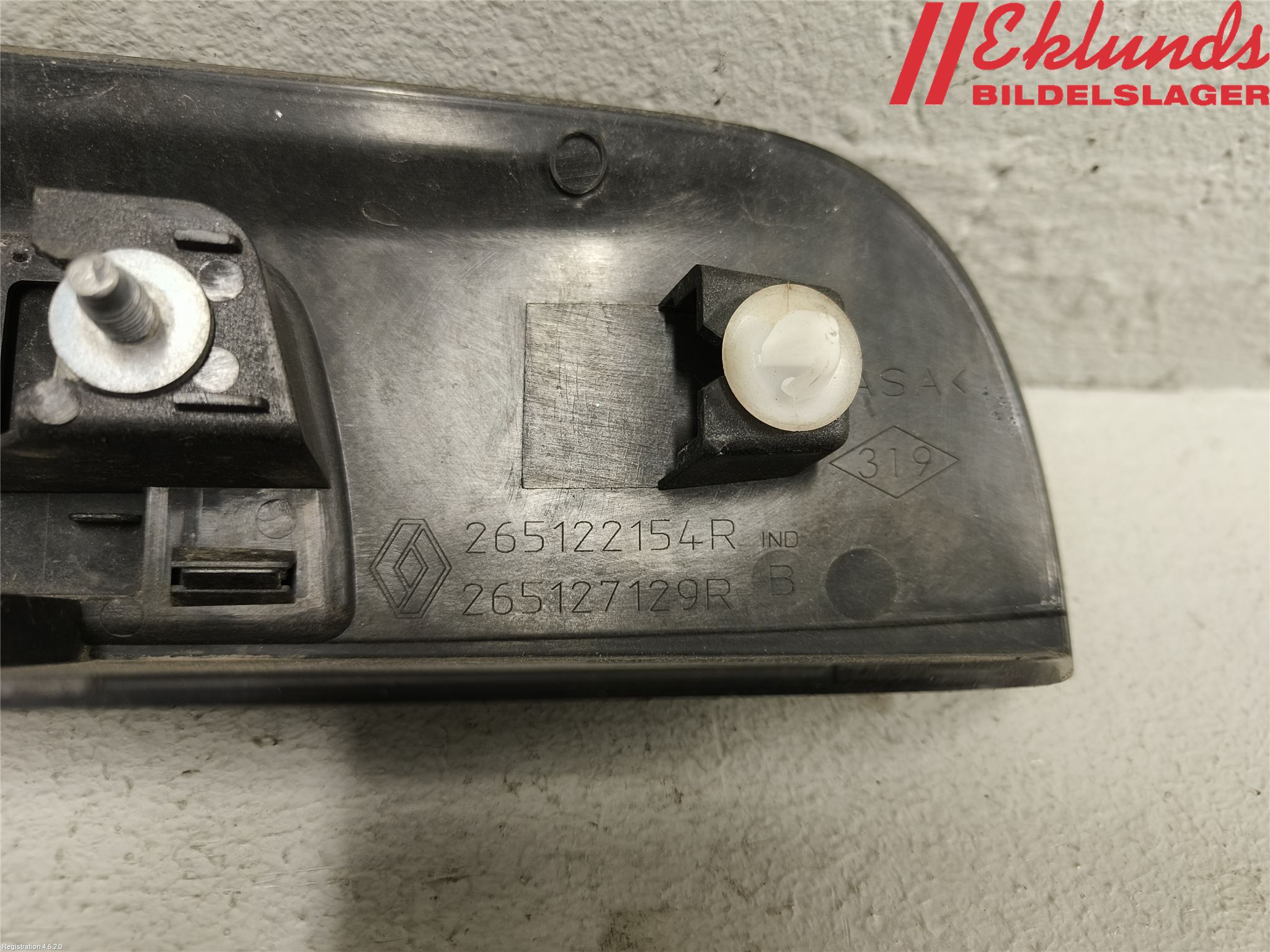 Renault MASTER III 15-20 Skylt Belysning Fäste