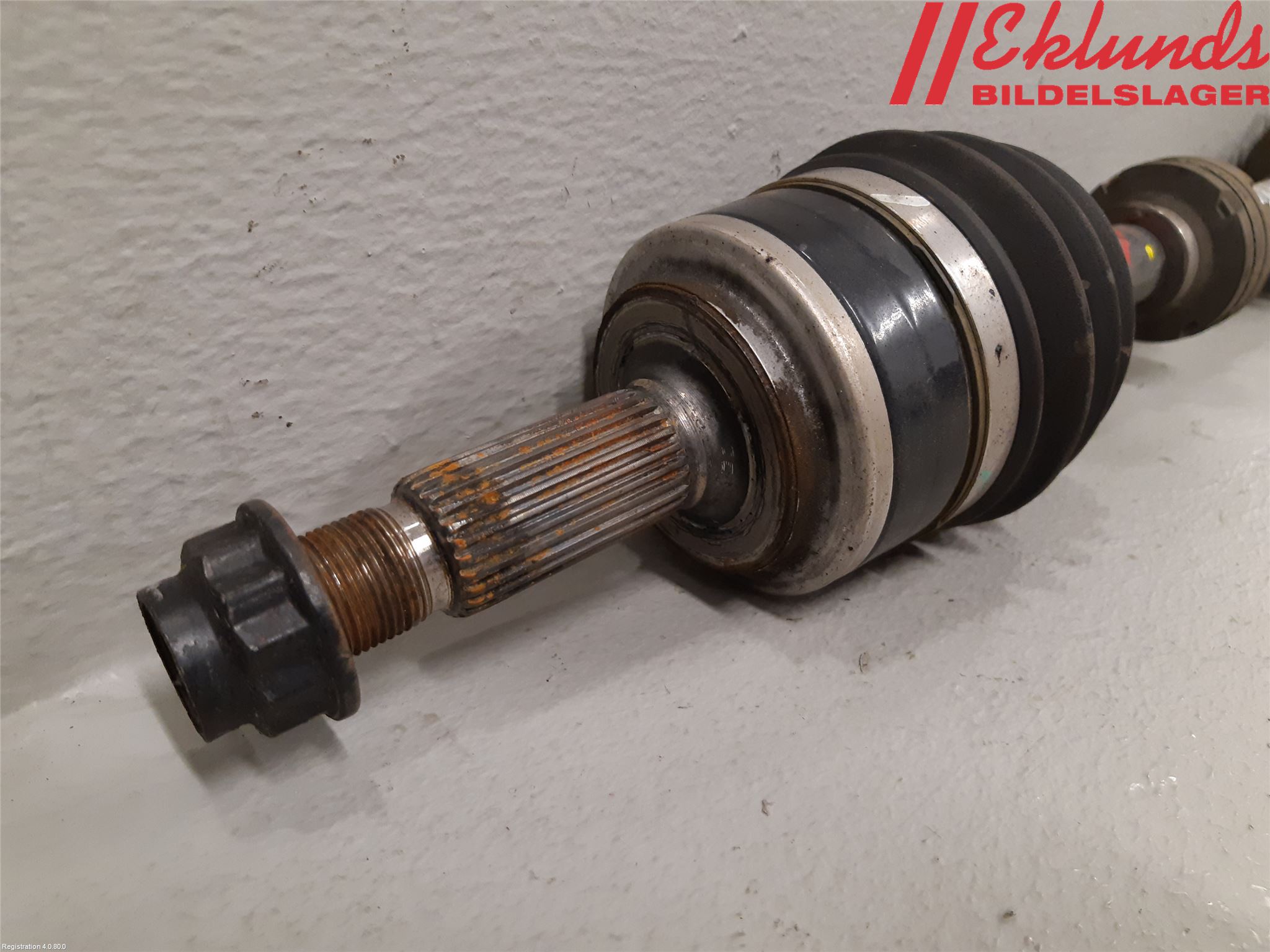 Toyota C-HR 16-23 Drivaxel Fram Vänster