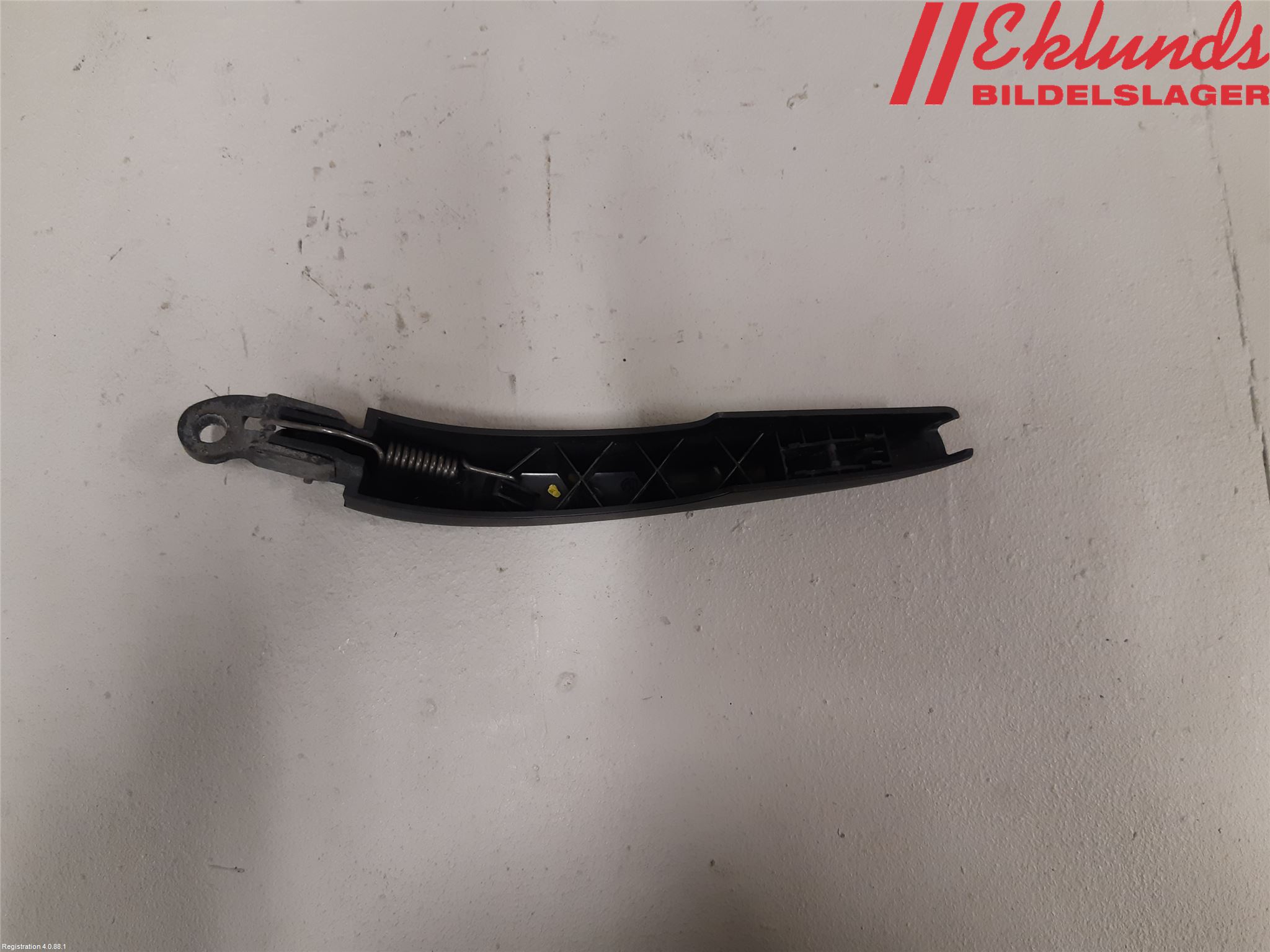 BMW 3 F30/F31/F80 12-19 Torkararm-Bakruta