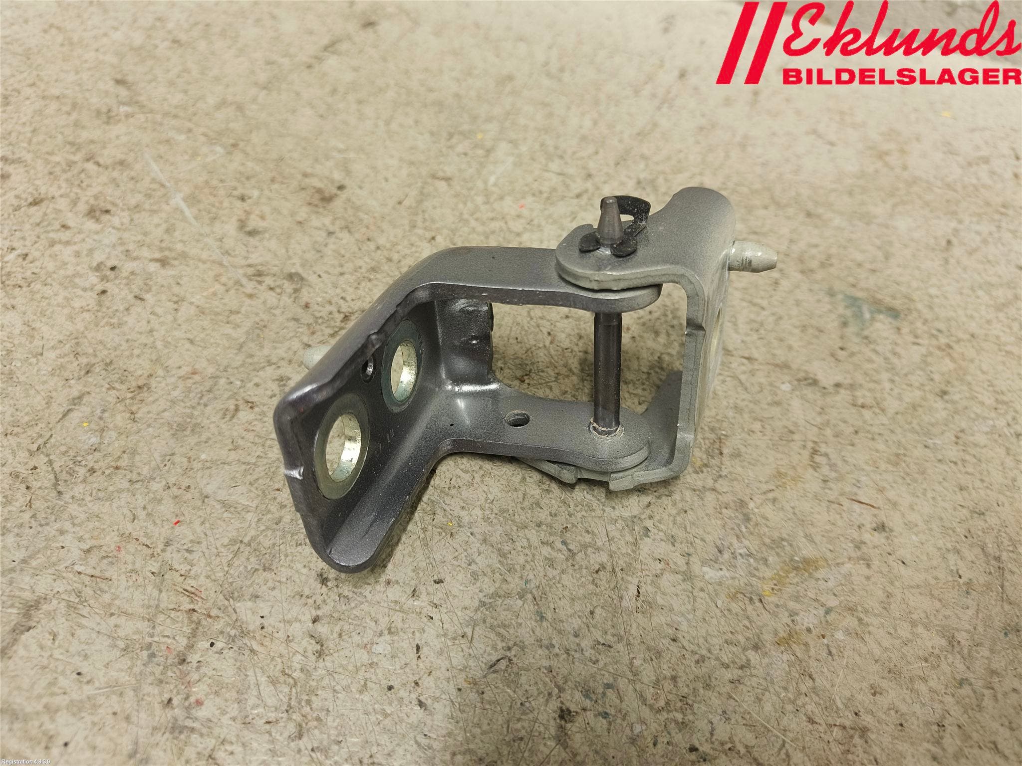 Peugeot 3008 17-24 Dörrgångjärn