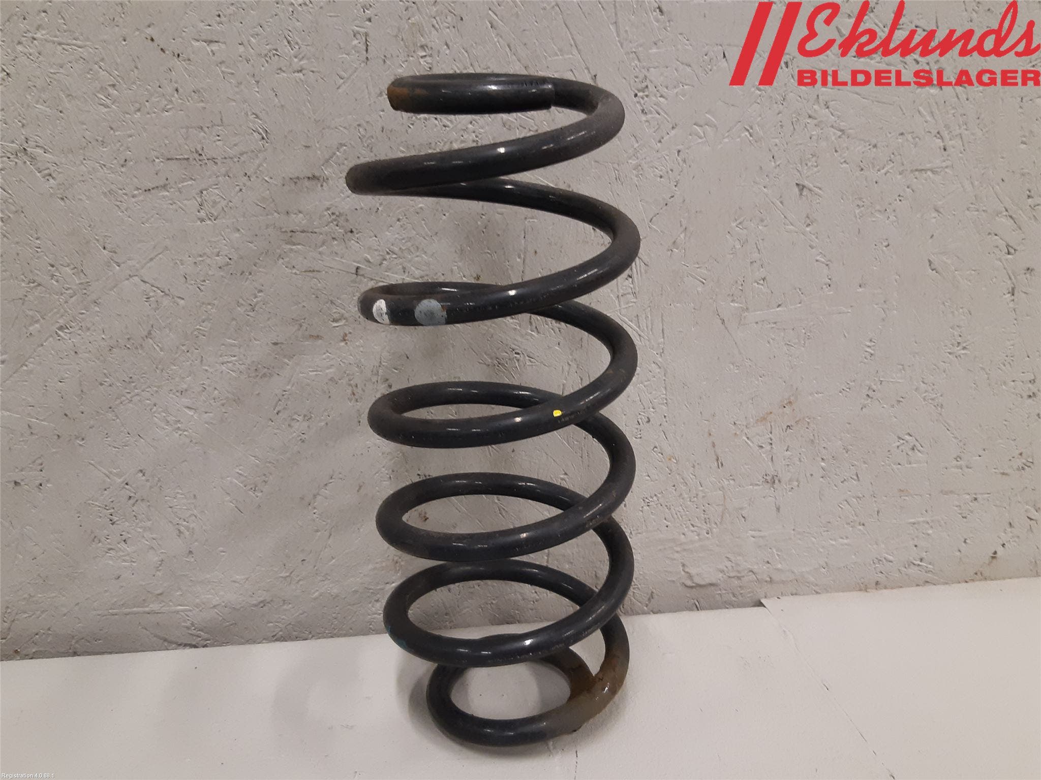 Toyota AURIS 10-12 Fjäder Bak