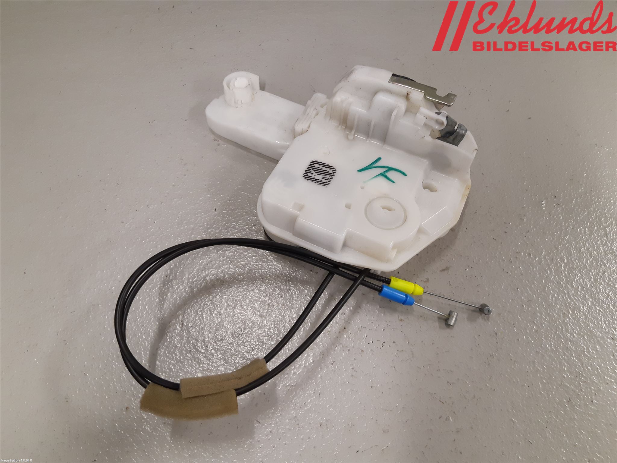 Mitsubishi OUTLANDER 13-21 Låskista-Dörrlås