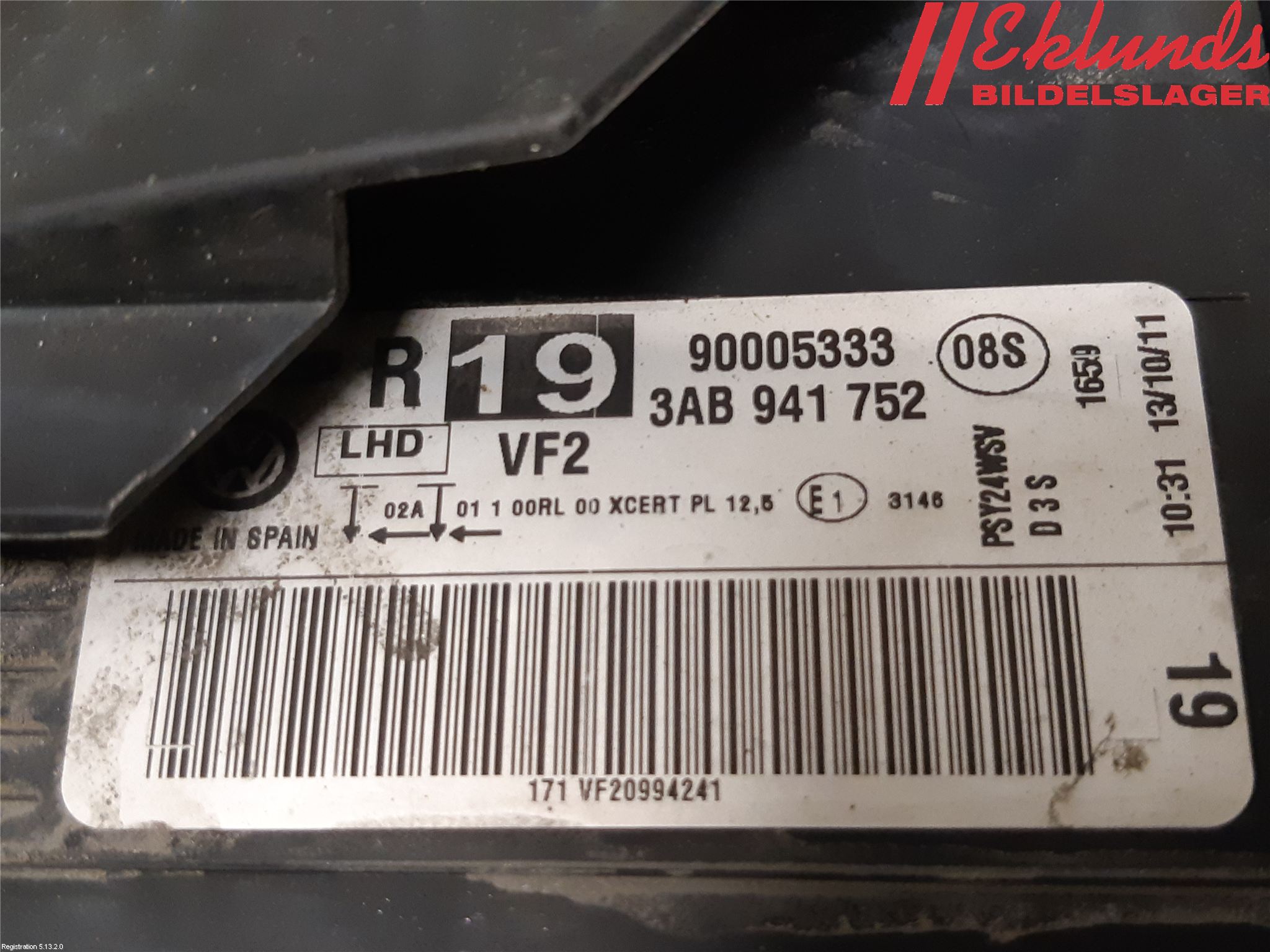 Volkswagen VW PASSAT 11-14 Strålkastare Höger
