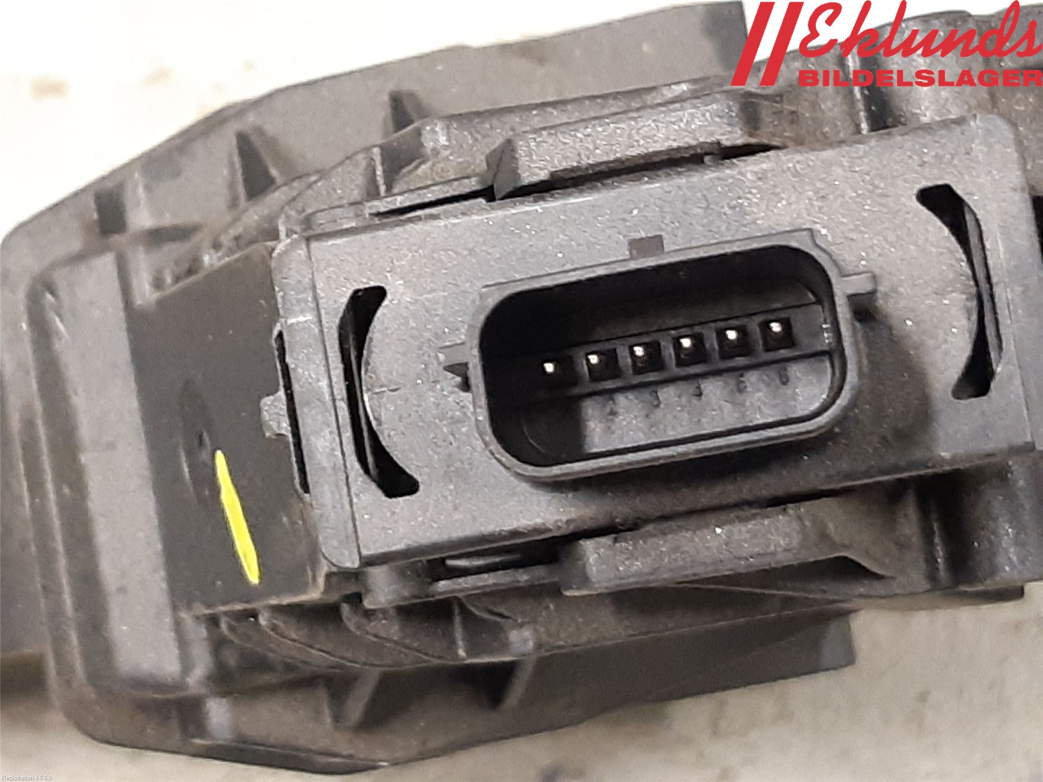 Volvo XC40/RECHARGE 18- Gaspedal