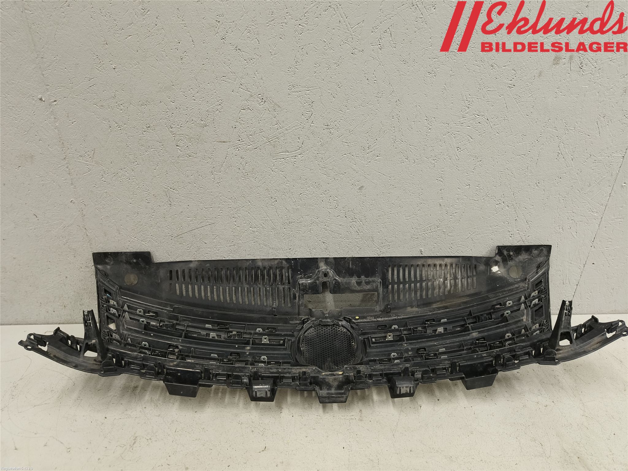 Volkswagen VW TIGUAN 07-16 Grill Komp
