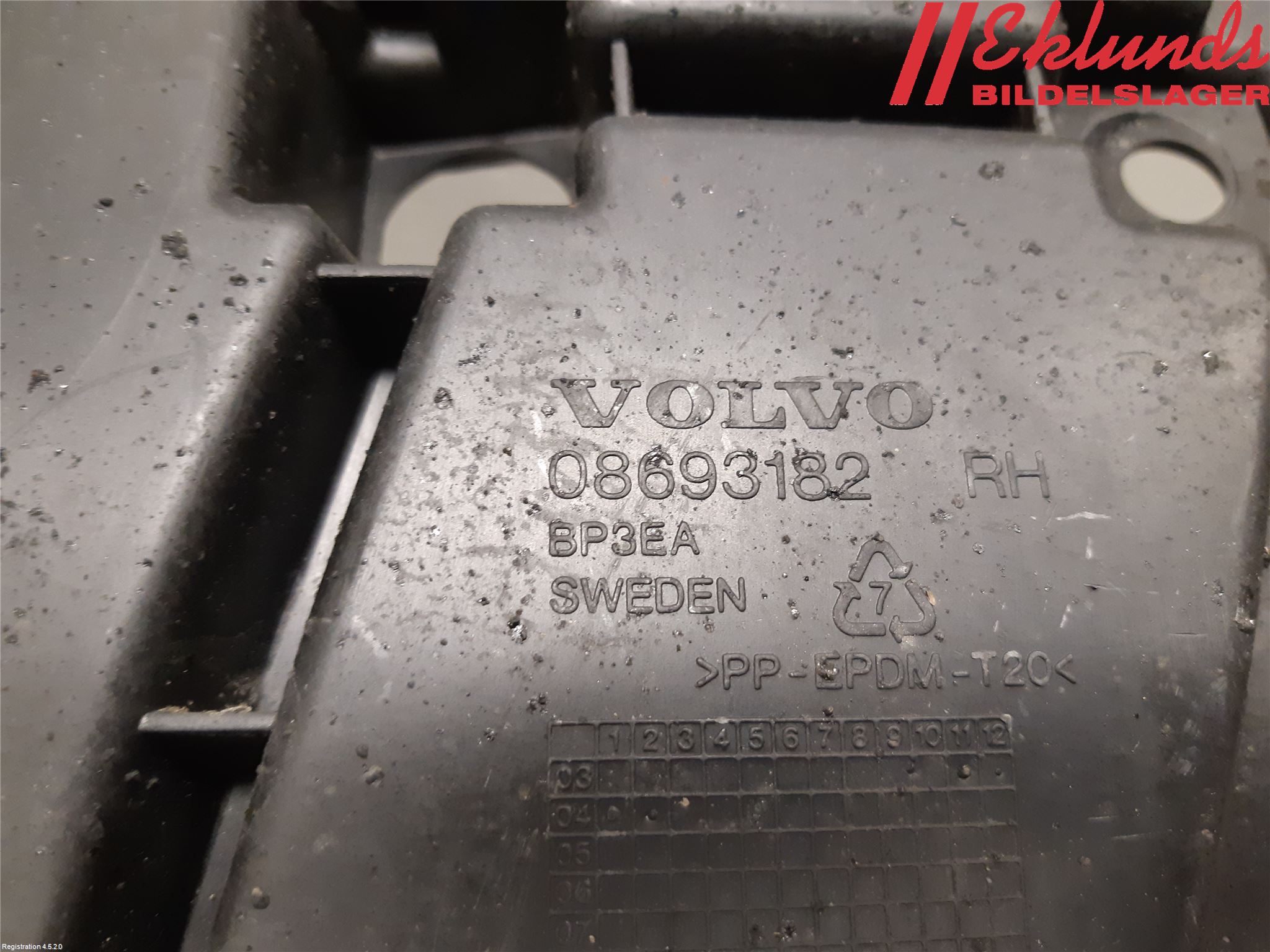 Volvo S60 05-10 Stötfångarfäste Fram Hö