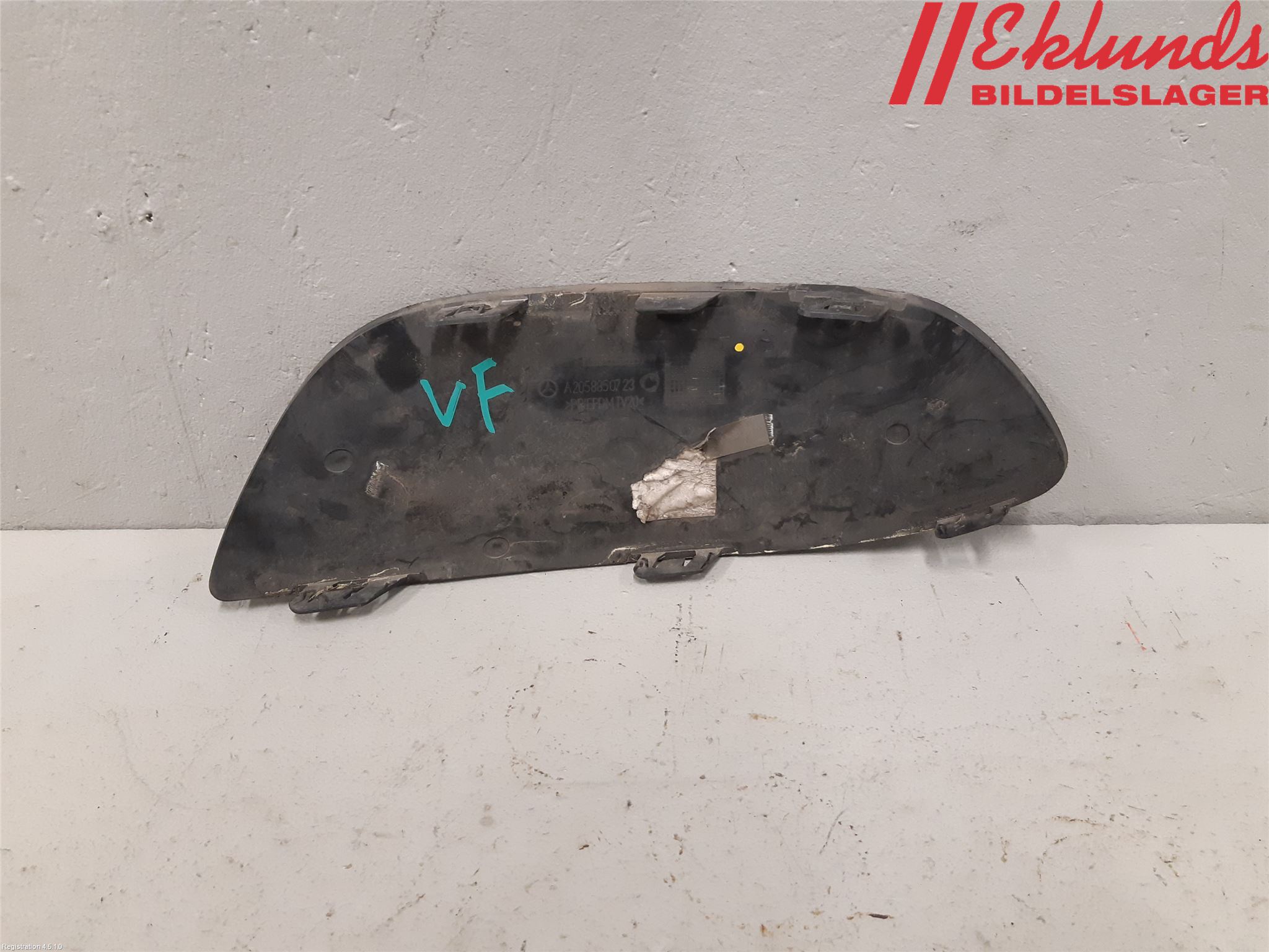 Mercedes-Benz MB C-KLASS (W205) 14-21 Stöt Utfyllnad-List-Grill