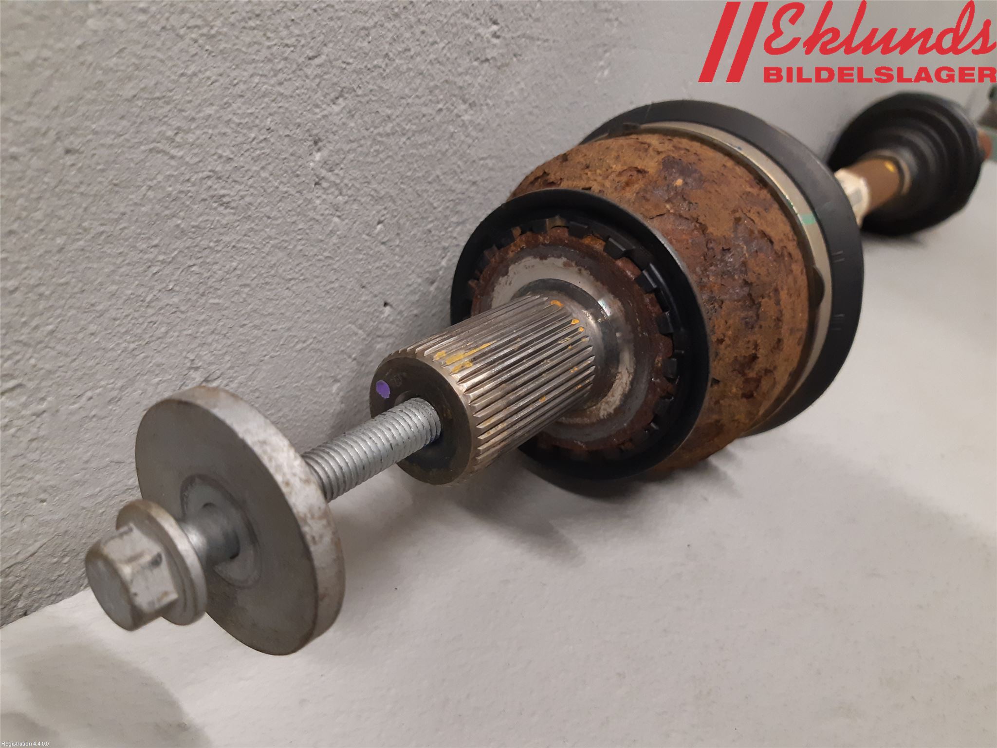 Volvo V70 08-13 Drivaxel Fram Höger