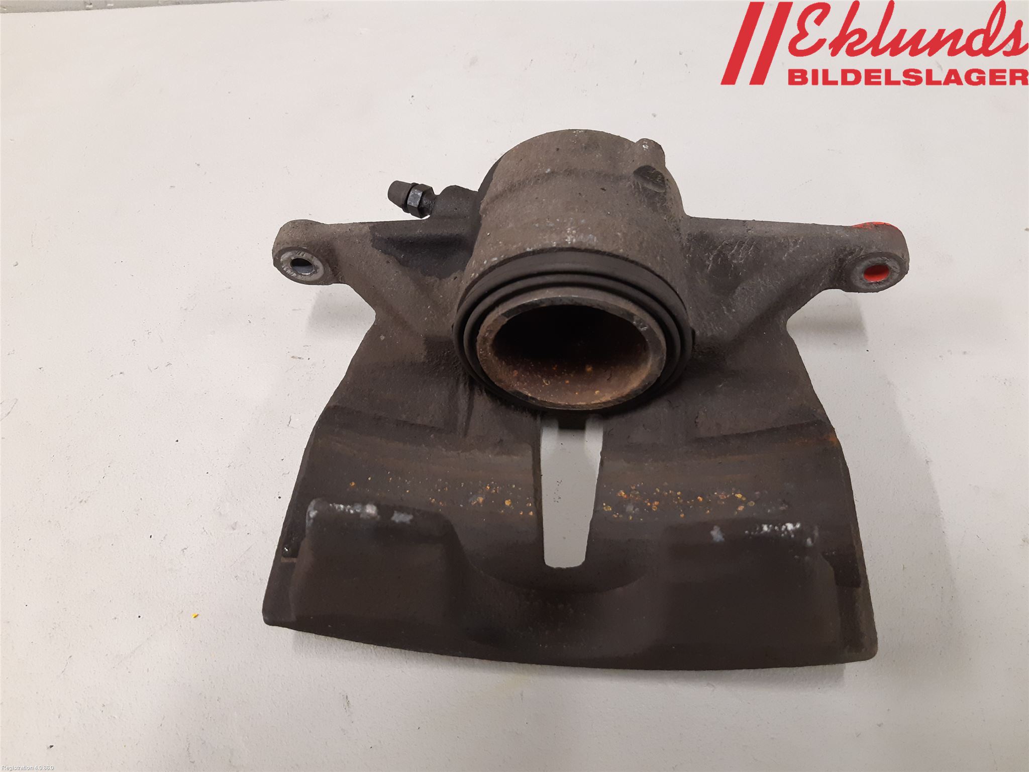 Seat TARRACO 19- Bromsok Fram Vänster