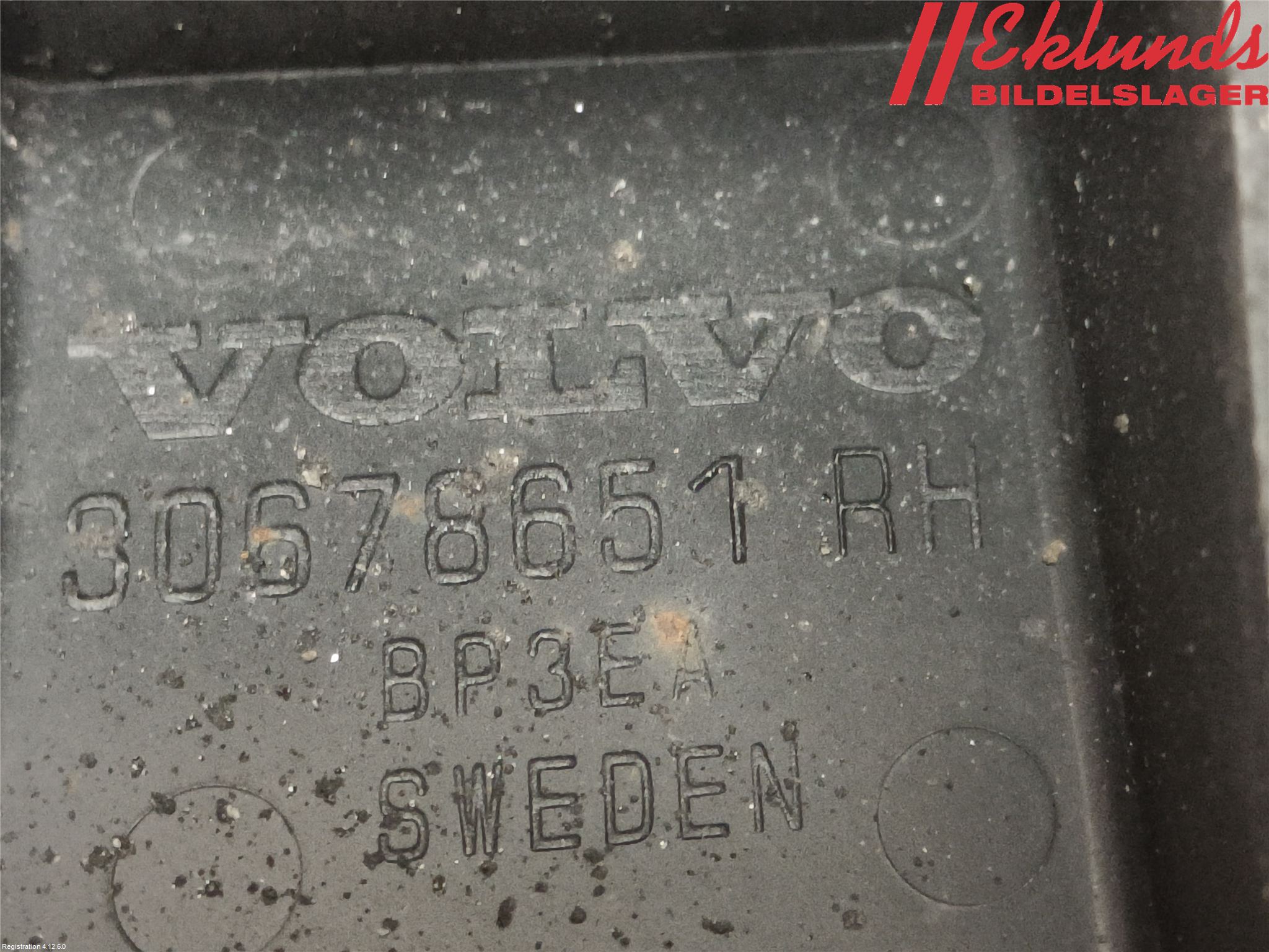 Volvo V70 08-13 Stötfångarfäste Fram Hö