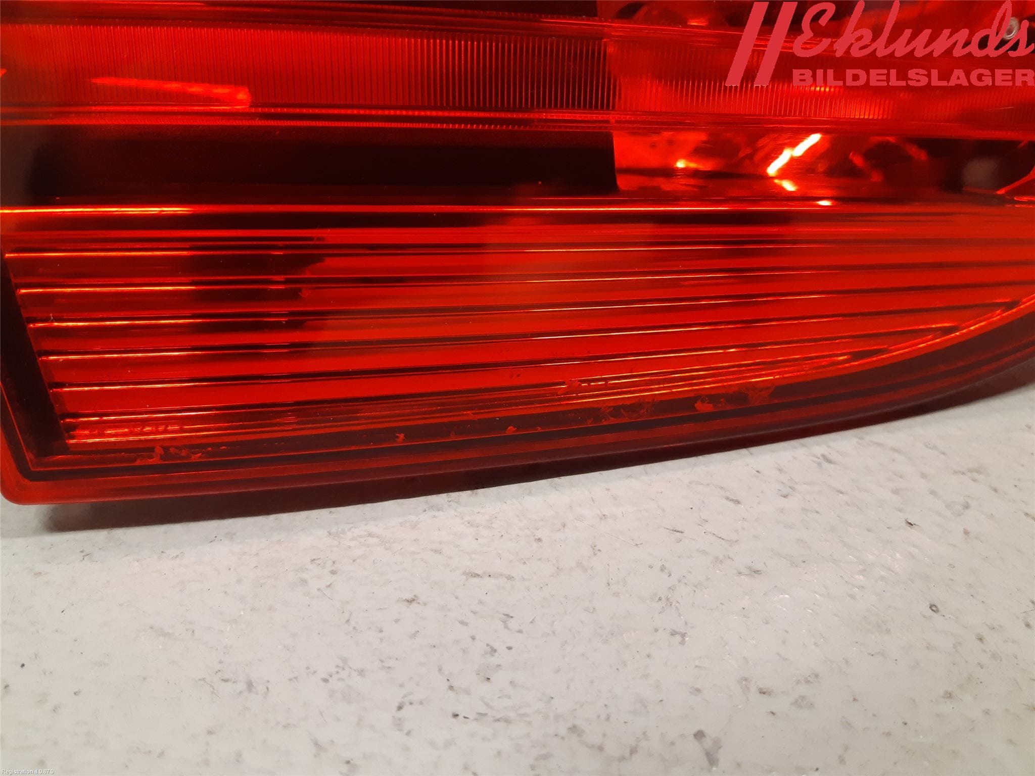 BMW X1 E84 10-15 Bakljus Lucka Vä