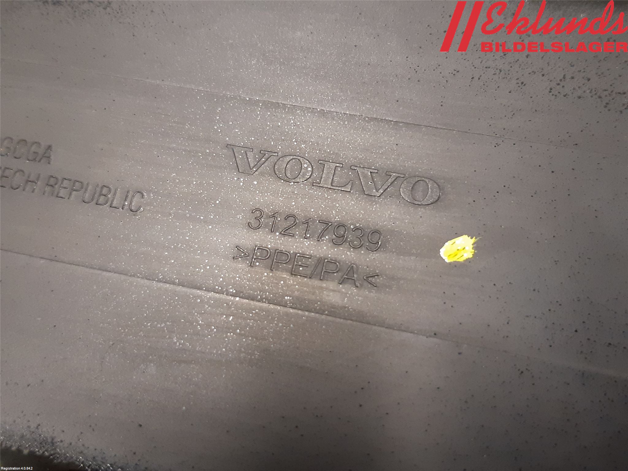 Volvo V60 11-13 Tanklucka