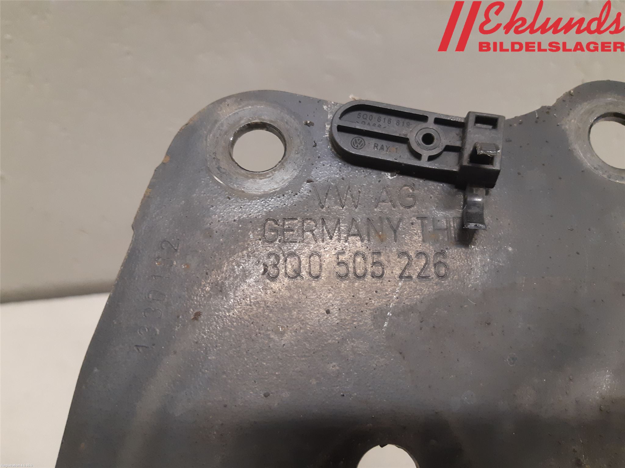 Skoda SUPERB 16-24 Bärarm Bak Vänster