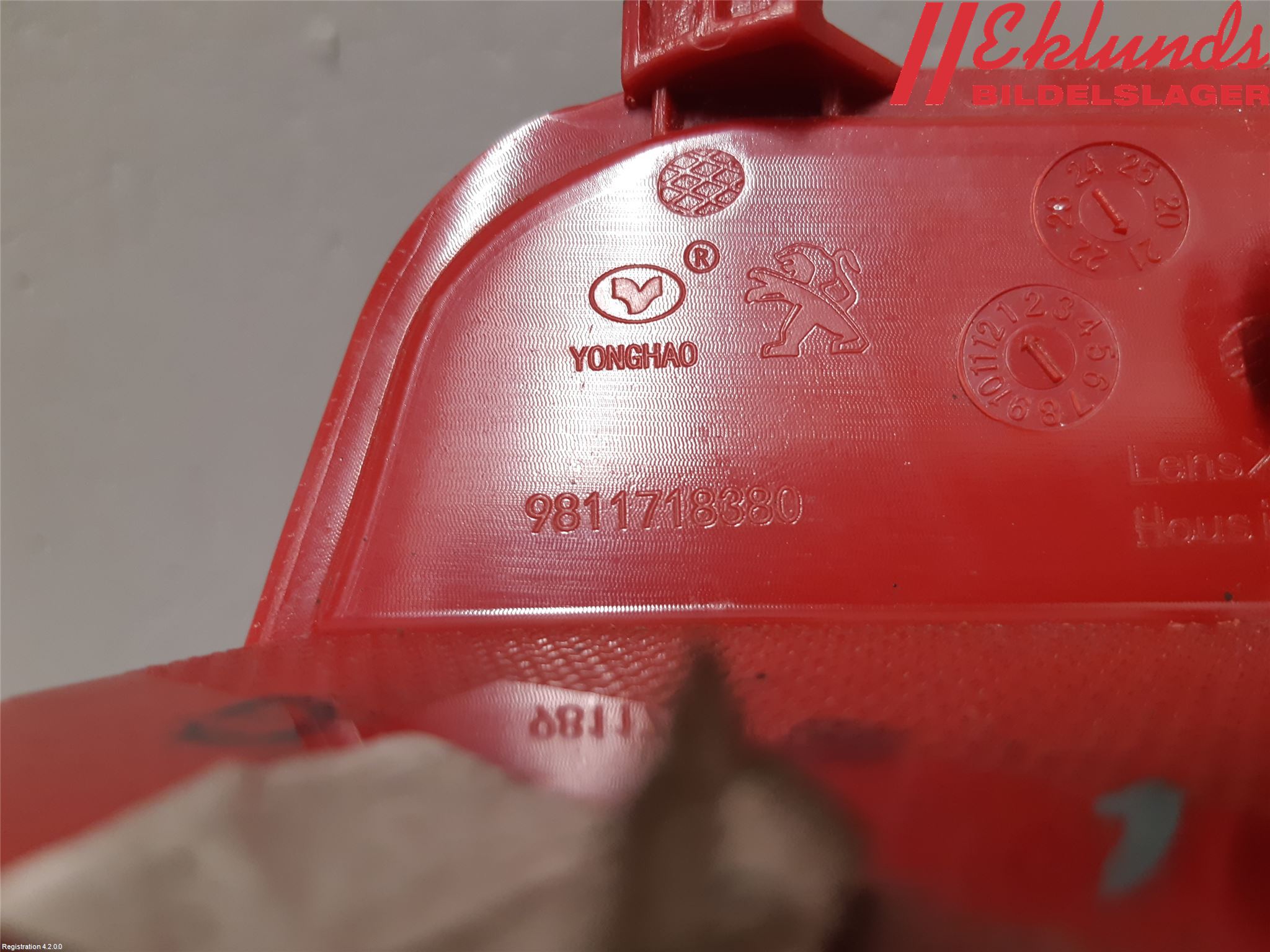 Peugeot 2008/E-2008 20- Dimljus/Reflex Bak