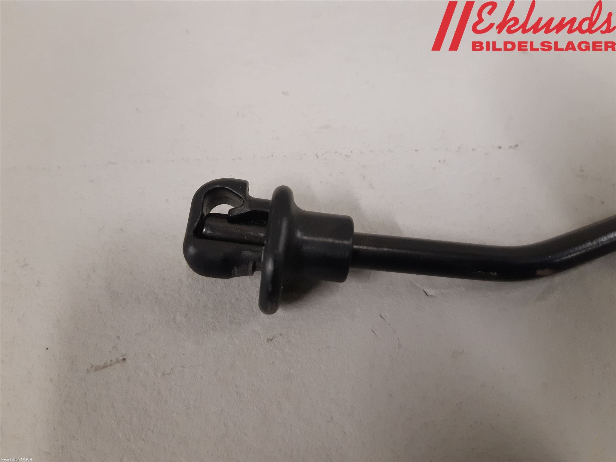 Toyota AYGO X AB70 22- Huv Stag-Pinne