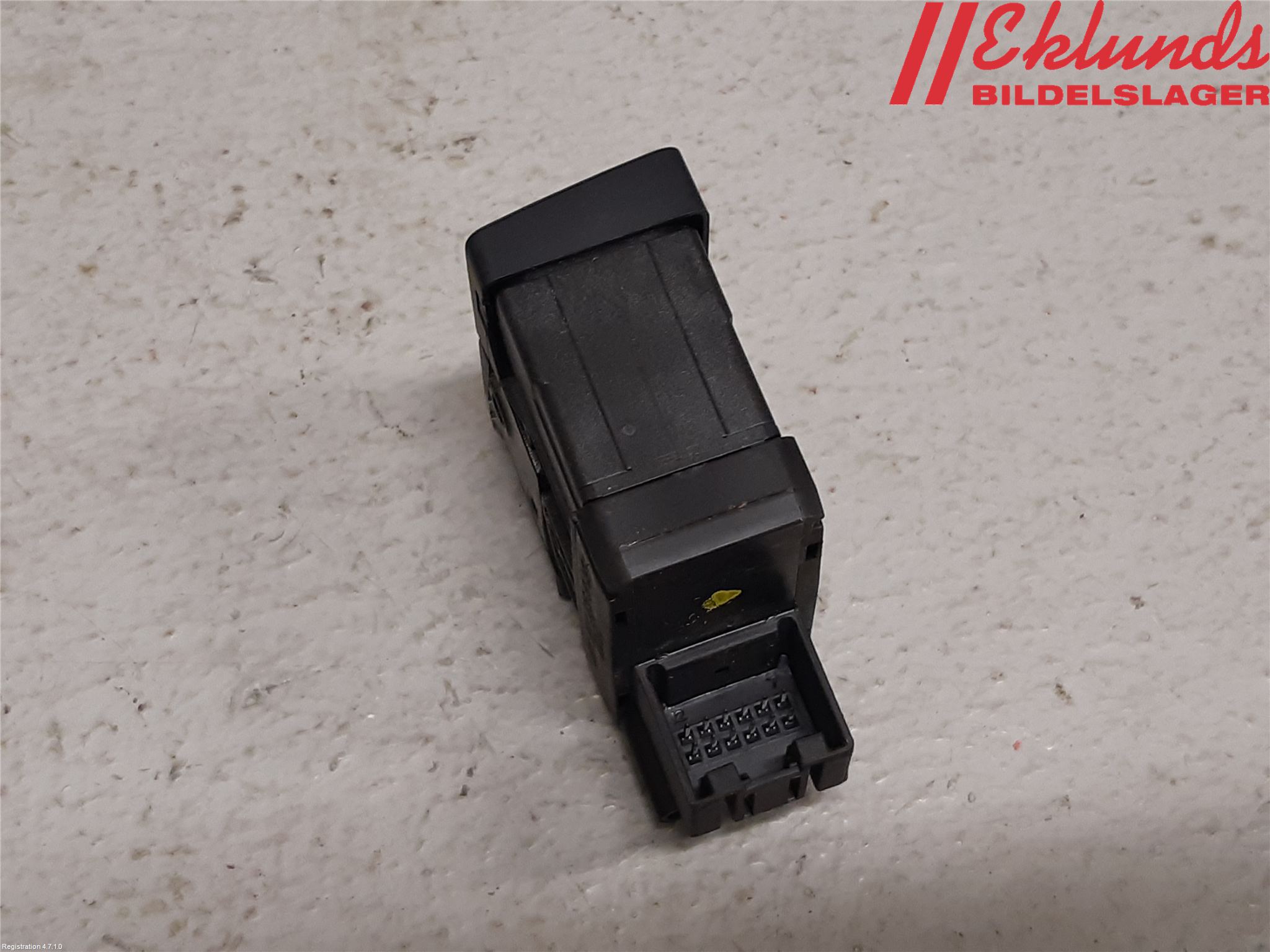 Audi A4/S4 08-11 Strömställare Parkeringsbroms