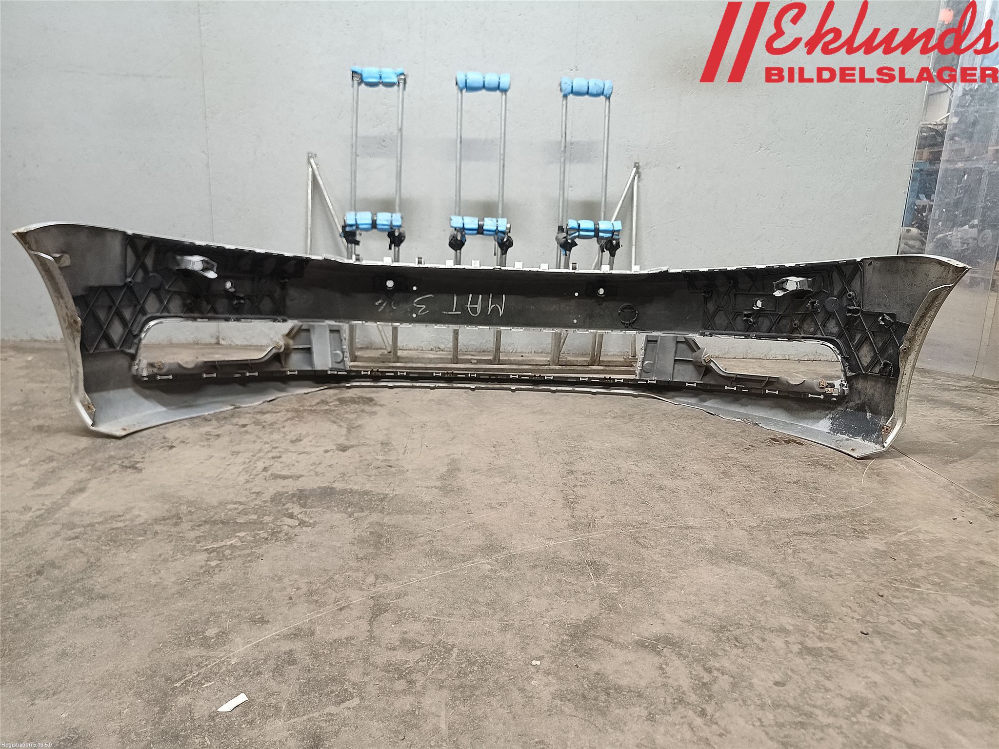 Volkswagen VW PASSAT 11-14 Stötfångarbeklädnad Fram