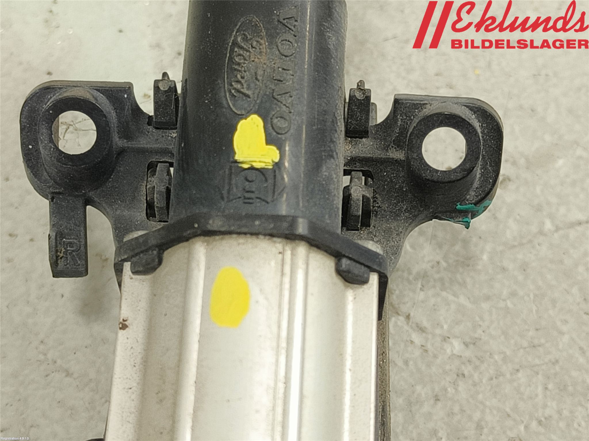 Ford C-MAX II  11-14 Spolarmunstycke Strålkastare