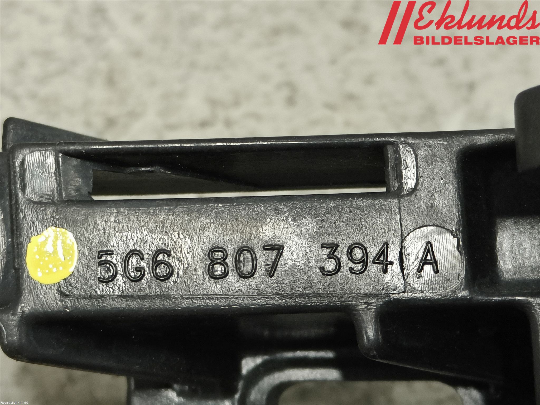 Volkswagen VW GOLF / E-GOLF VII 13-20 Stötfångarfäste Bak Hö