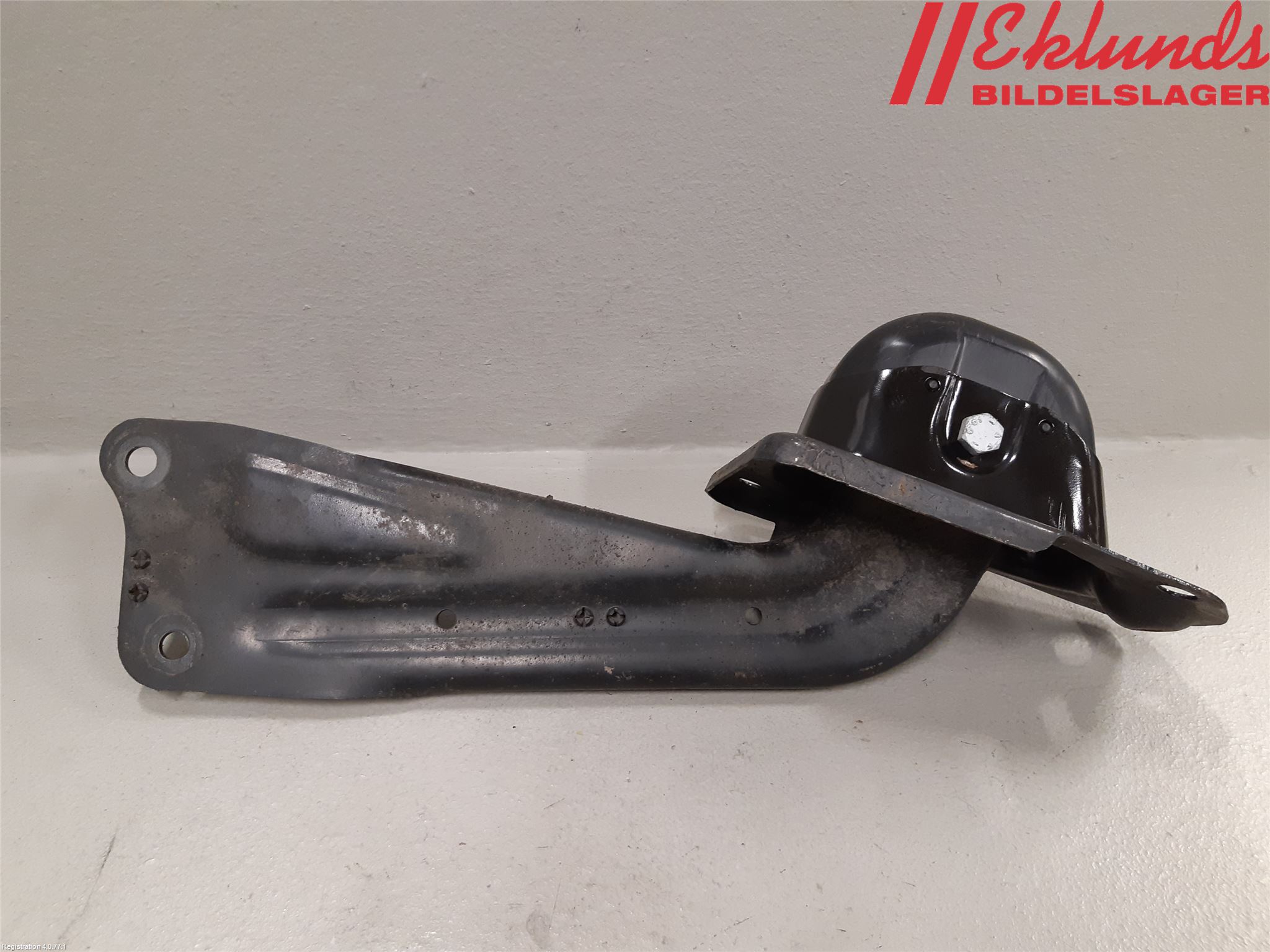 Volkswagen VW TIGUAN 16-24 Bärarm Bak Höger