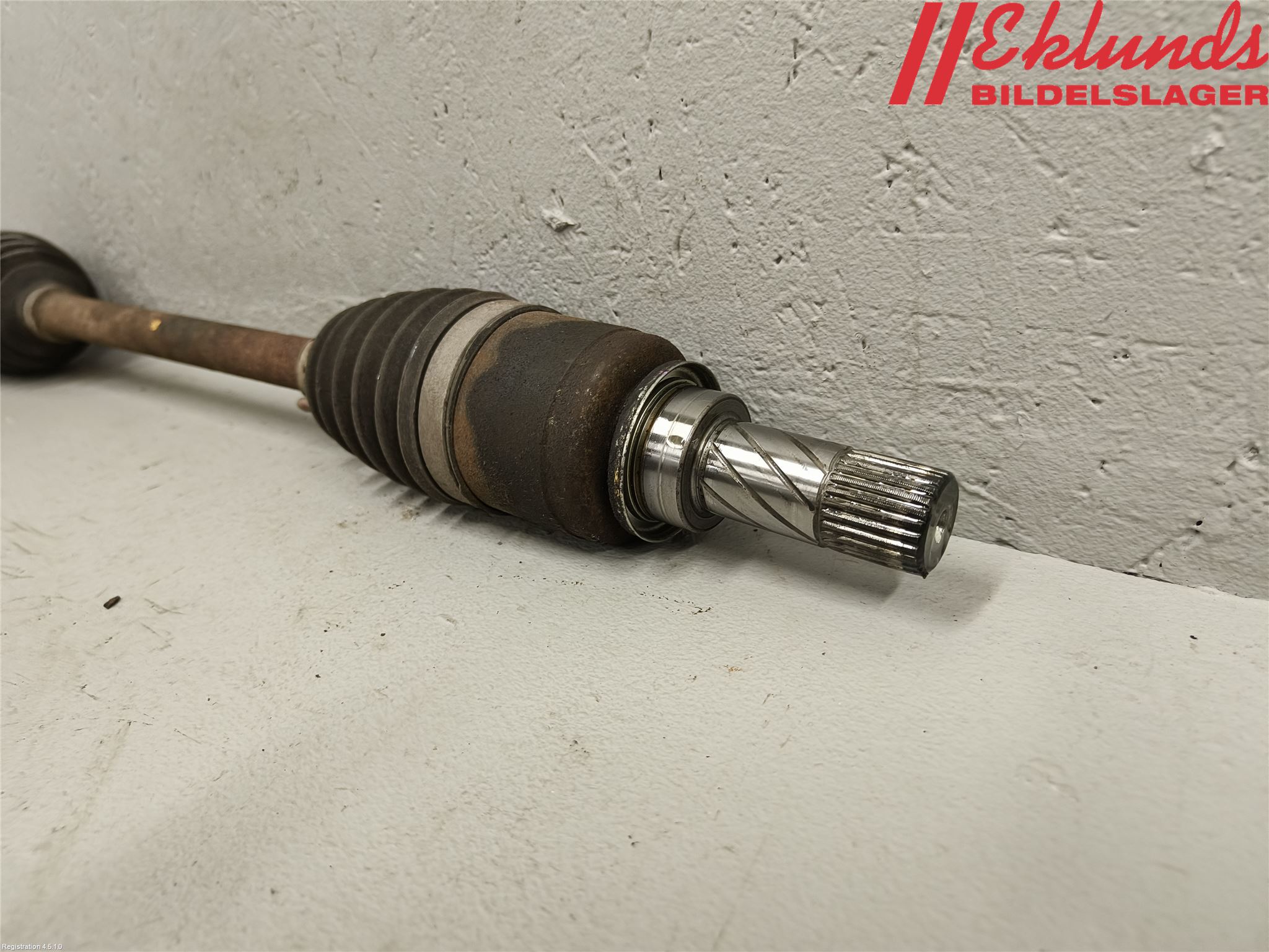 Renault CLIO III  09-12 Drivaxel Fram Vänster
