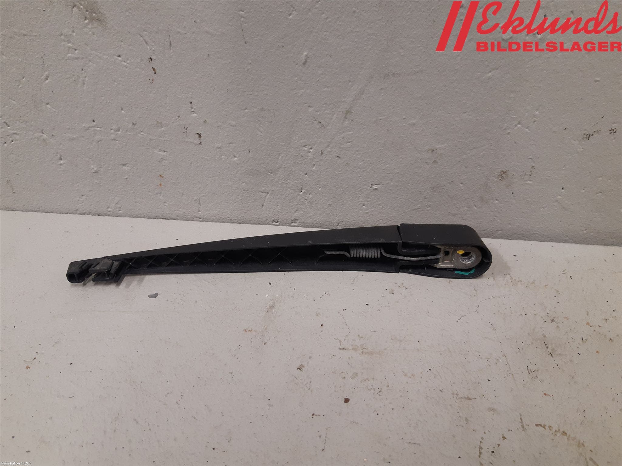 Volvo V60 14-18 Torkararm-Bakruta