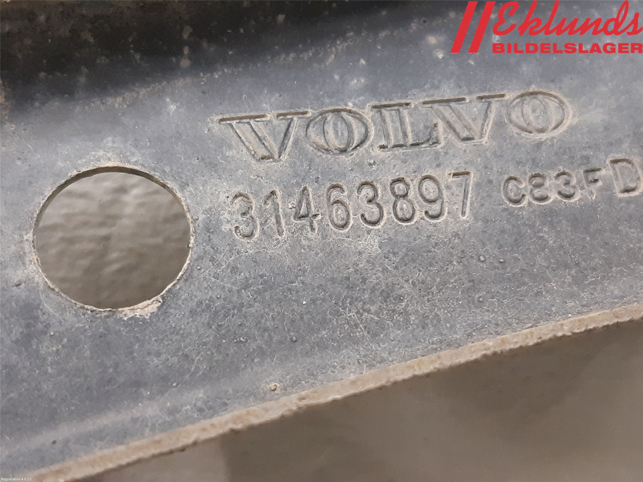 Volvo XC90/RECHARGE 16- Front Övrigt