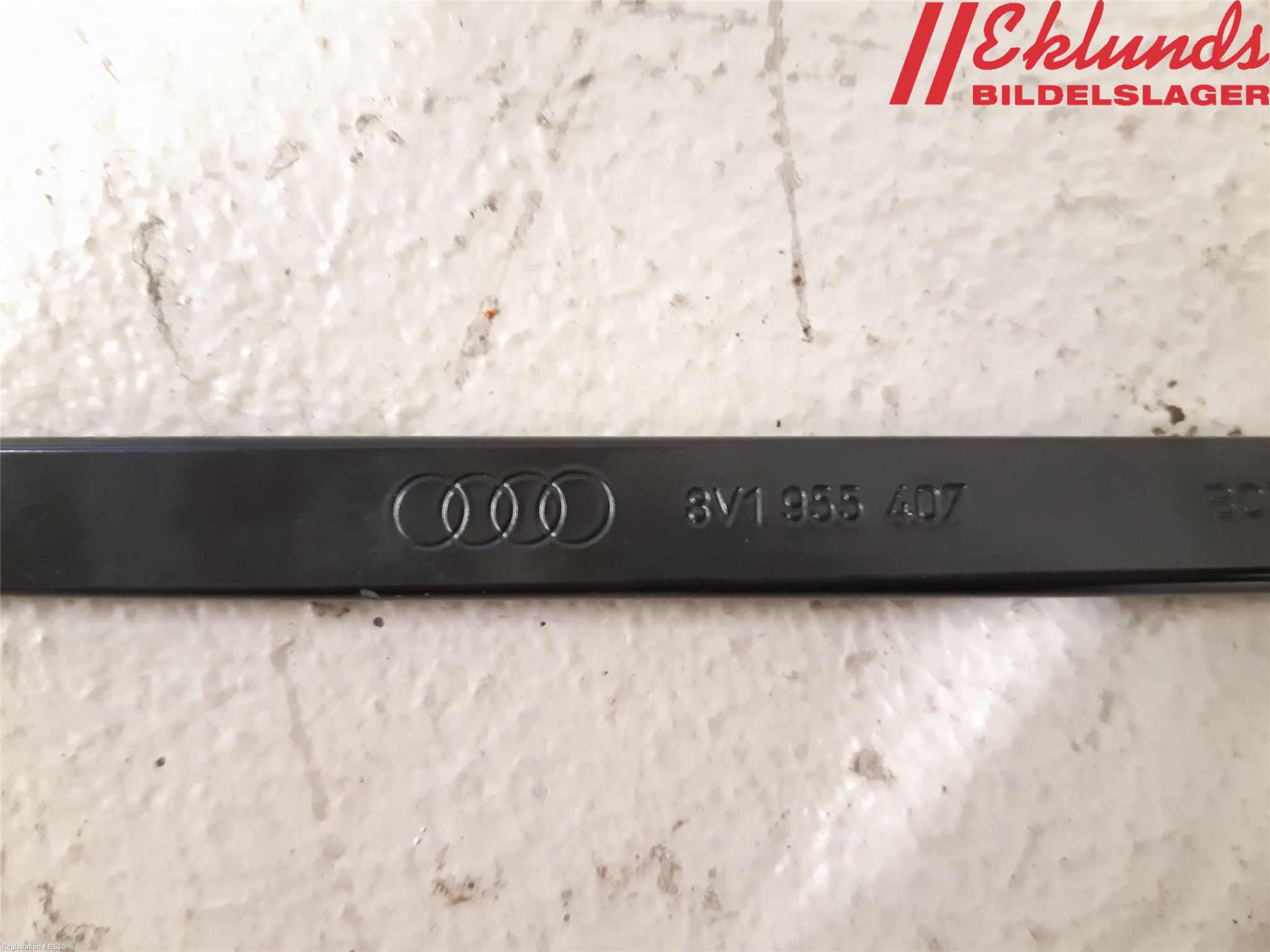 Audi A3/S3 8V 13-20 Torkararm Armar Vindruta