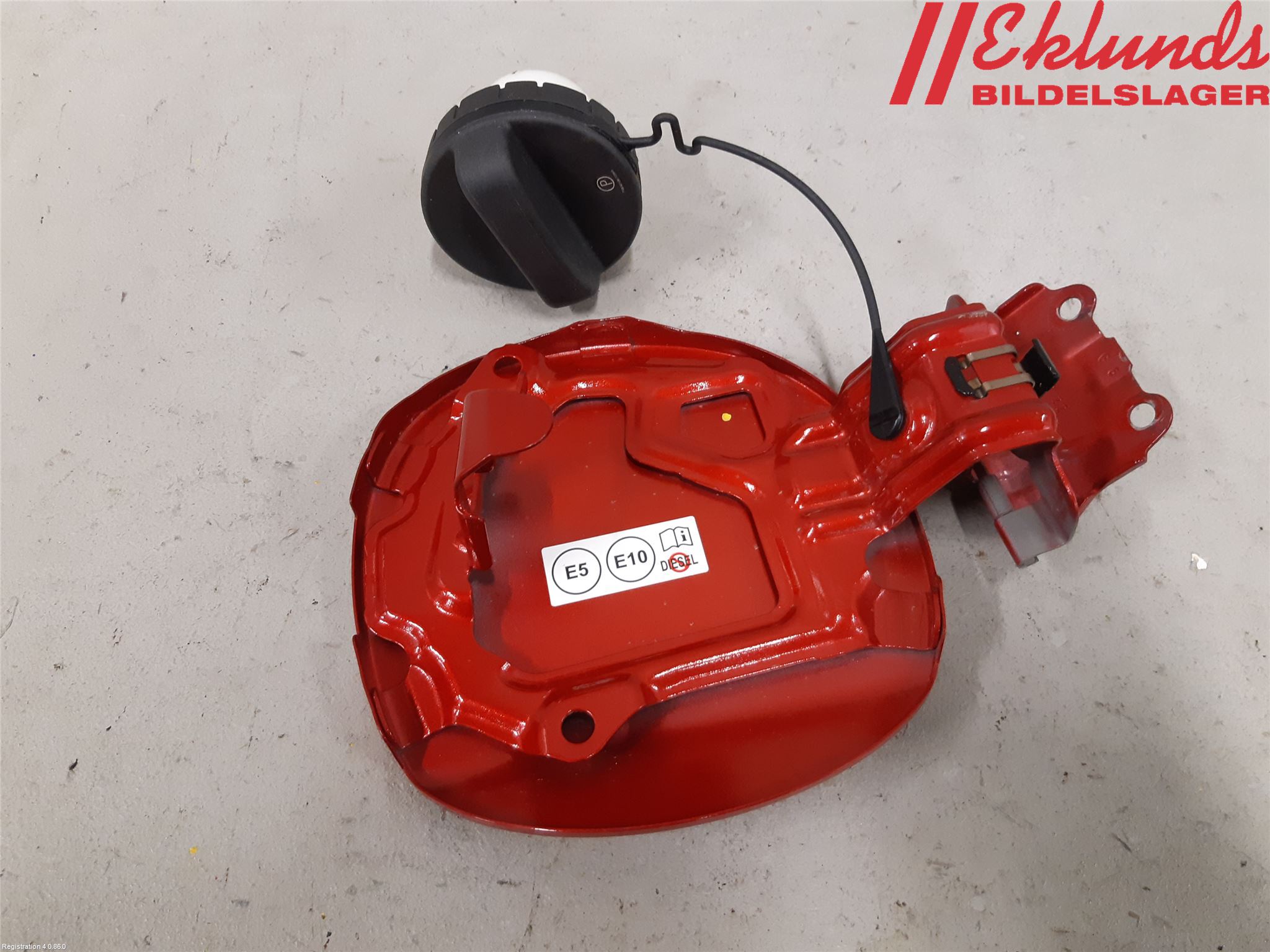 Toyota YARIS CROSS XP21 21- Tanklucka