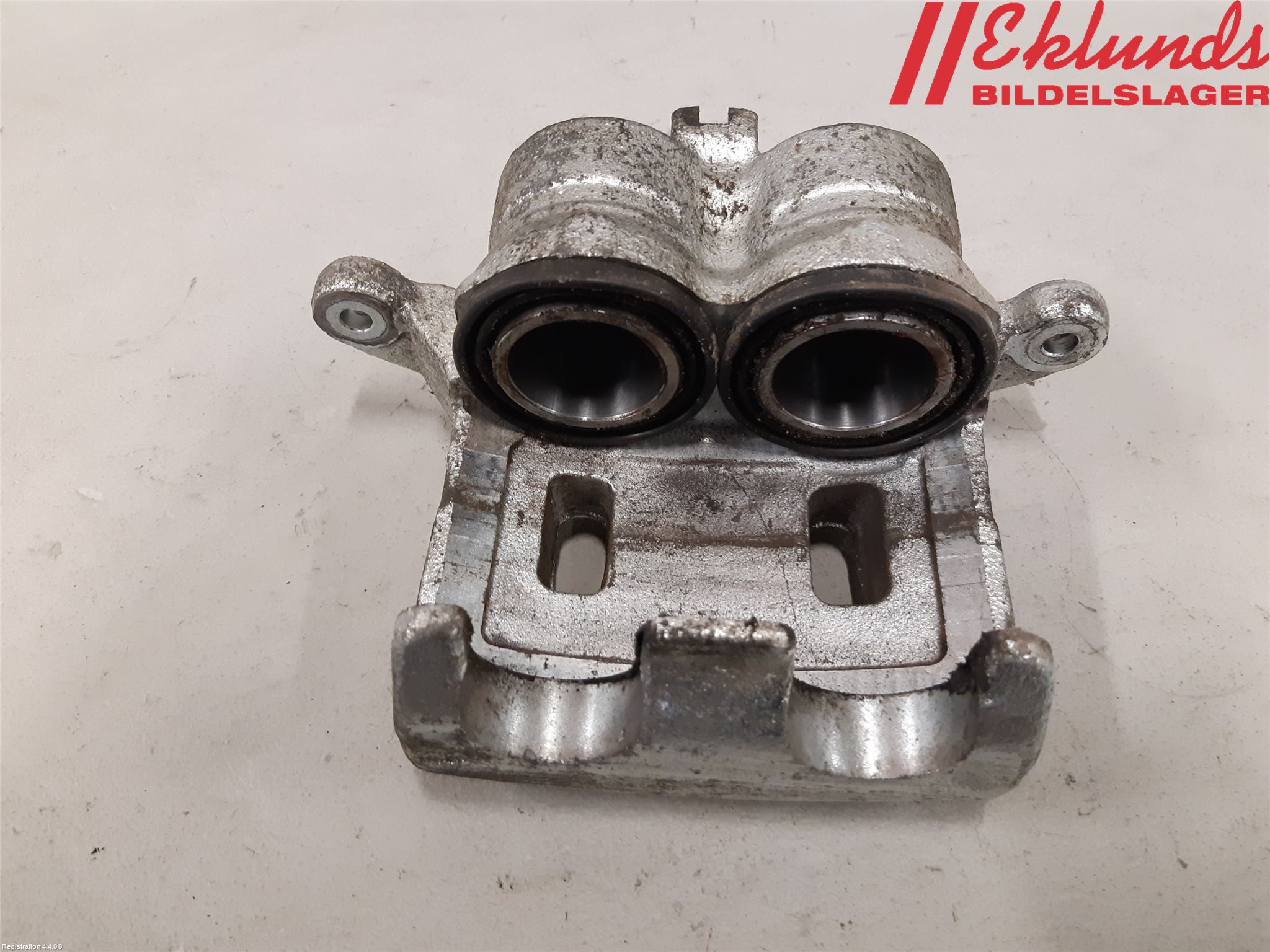 Nissan NAVARA 05-16 Bromsok Fram Vänster