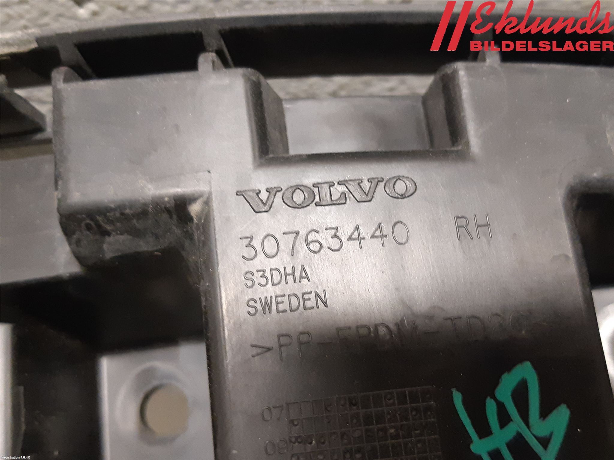 Volvo XC60 14-17 Stötfångarfäste Bak Hö