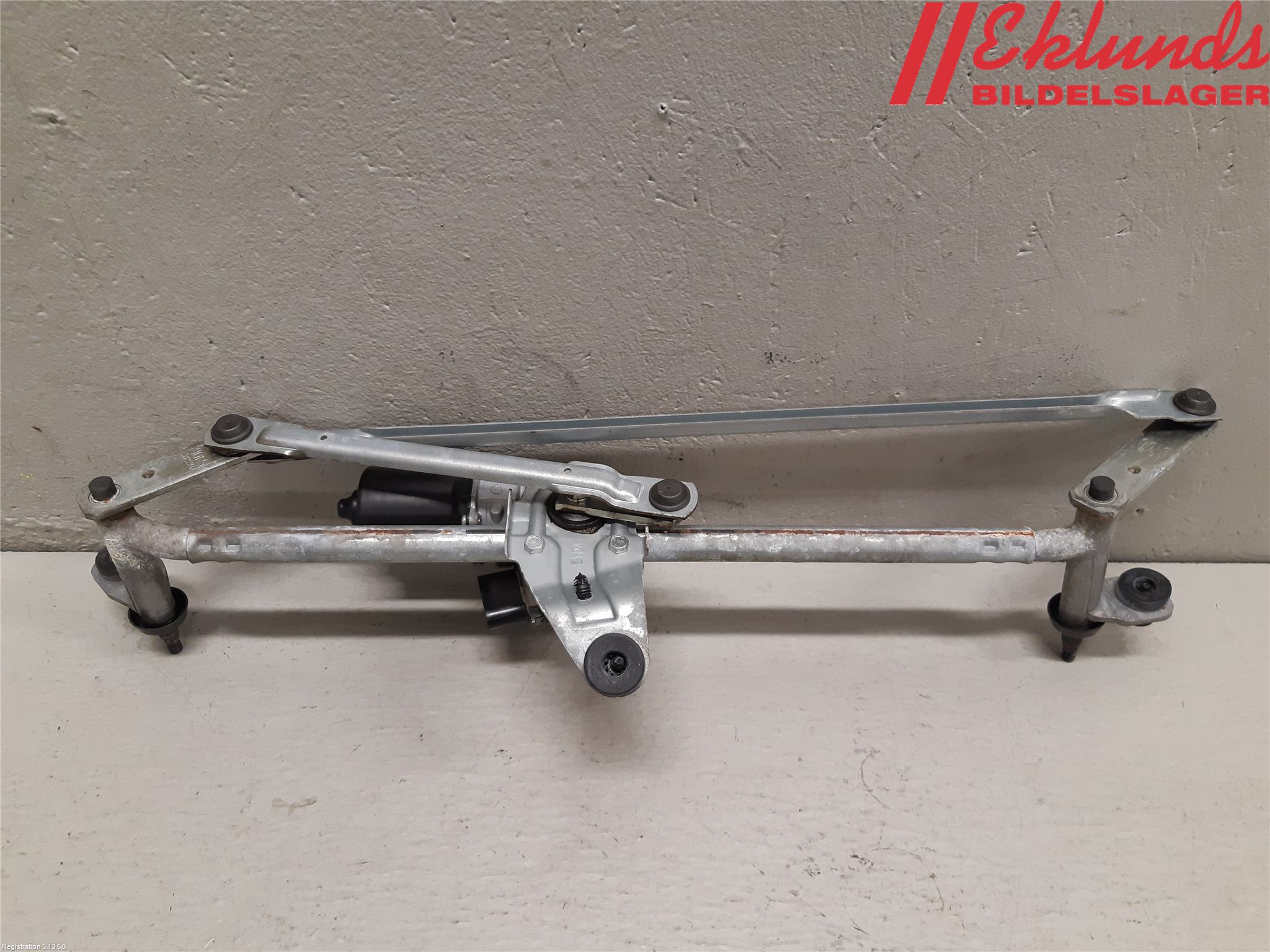 Volkswagen VW TIGUAN 16-24 Torkarmotor Vindruta