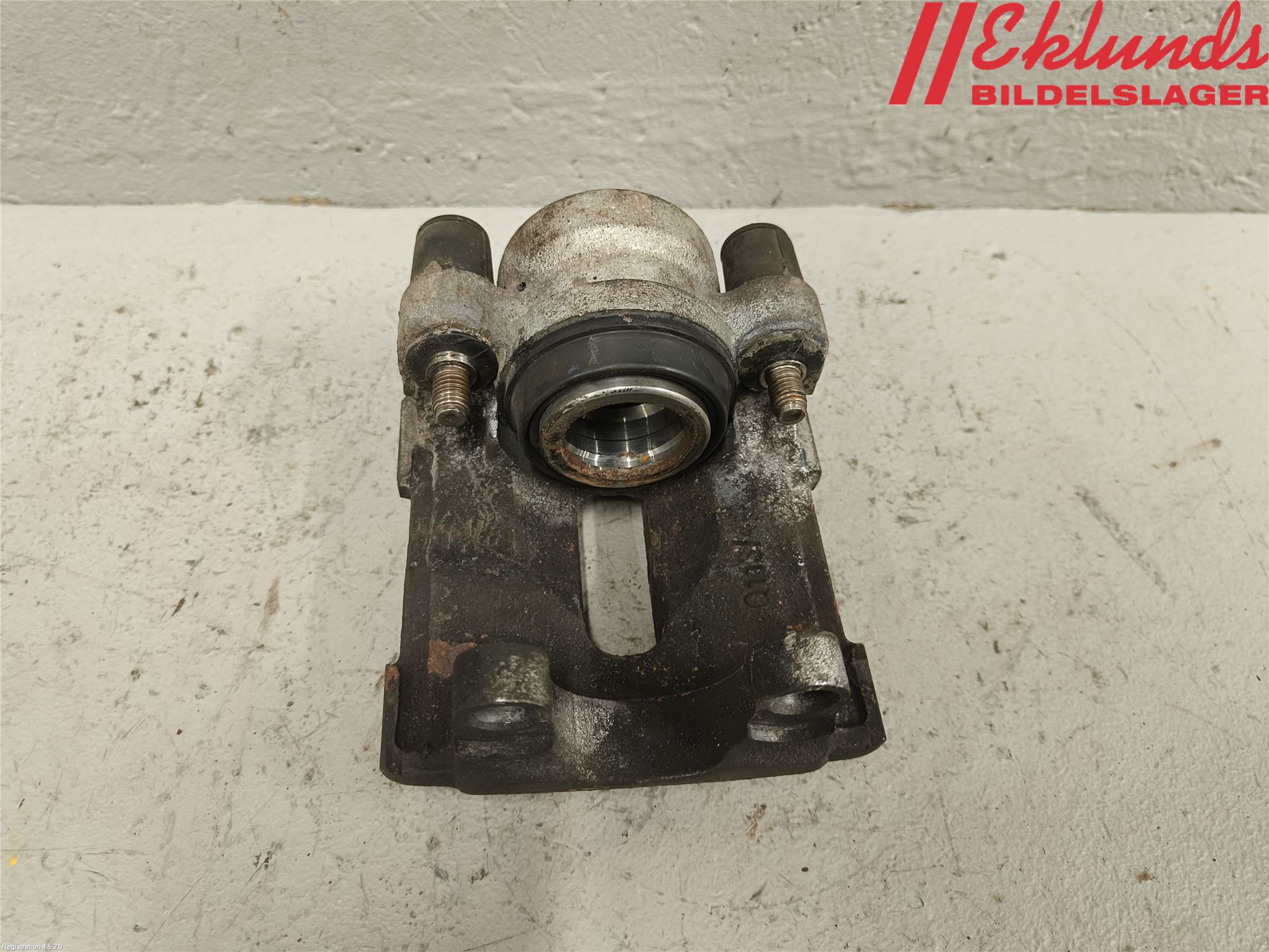 BMW 1 E87/81 5D/3D 03-11 Bromsok Bak Vänster