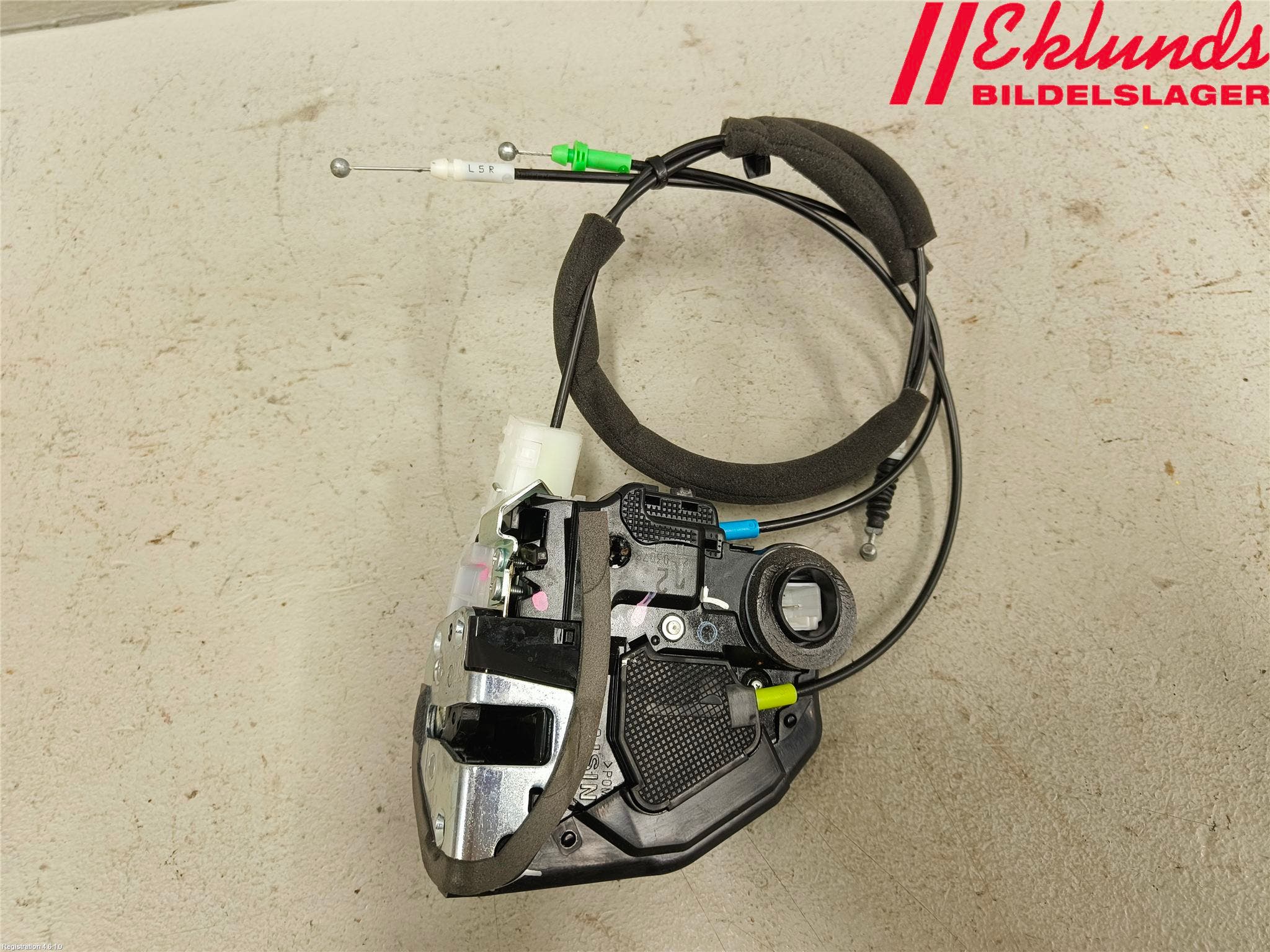 Toyota C-HR 16-23 Låskista-Dörrlås