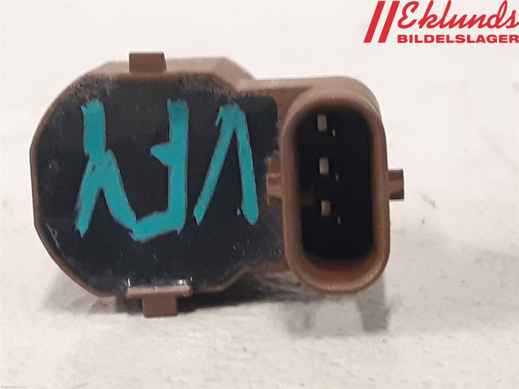 BMW 5 F10/F11/F18 09-17 Parkeringshjälp Frontsensor