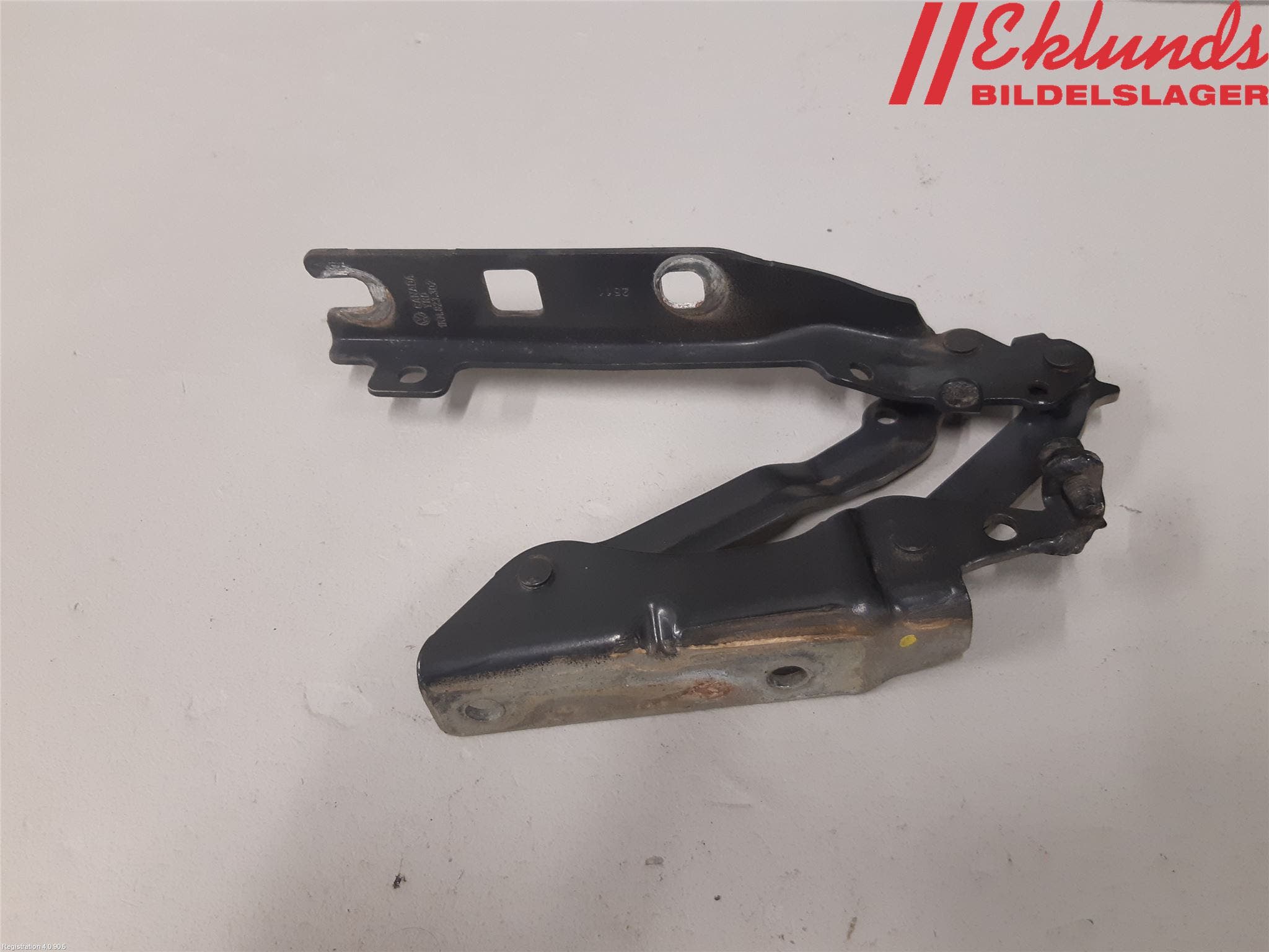 Volkswagen VW GOLF VI 09-13 Huvgångjärn