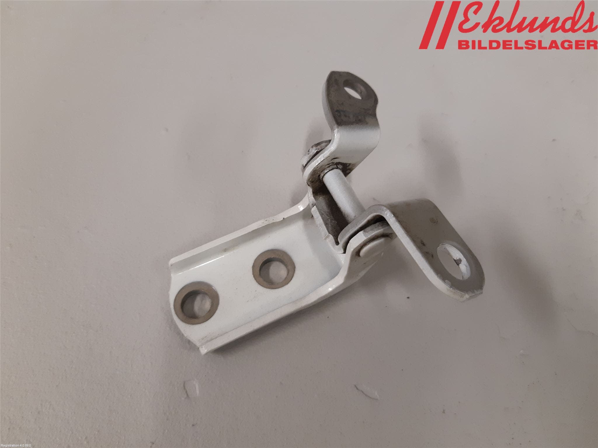 Toyota YARIS XP130 12-14 Dörrgångjärn