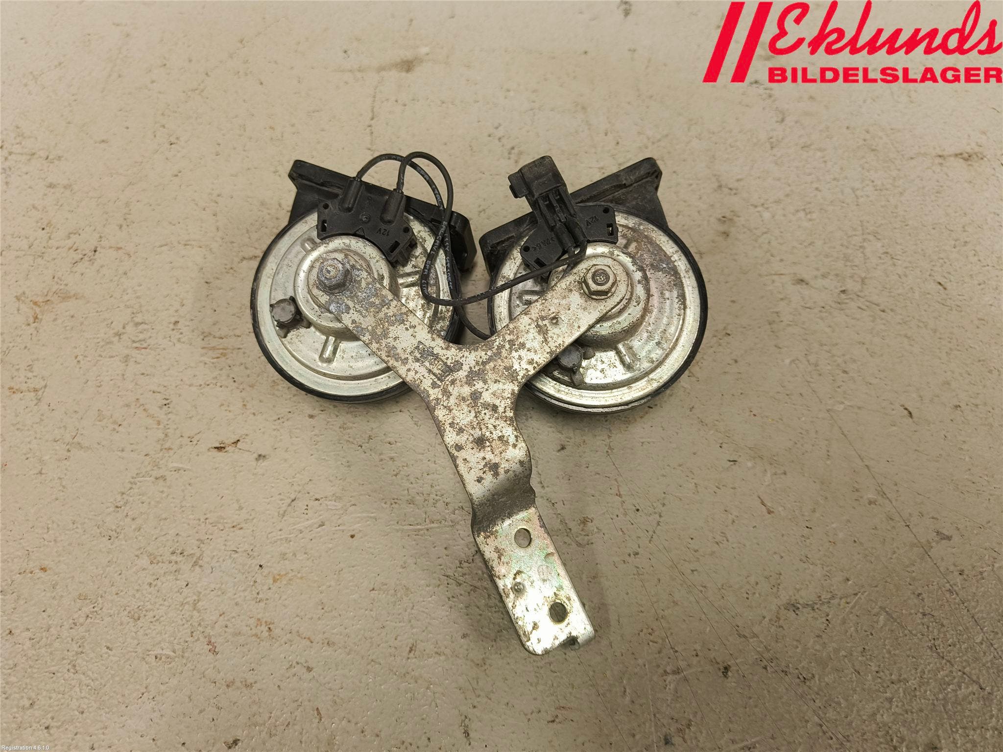 Ford TRANSIT SKÅP/BUSS 14-22 Signalhorn