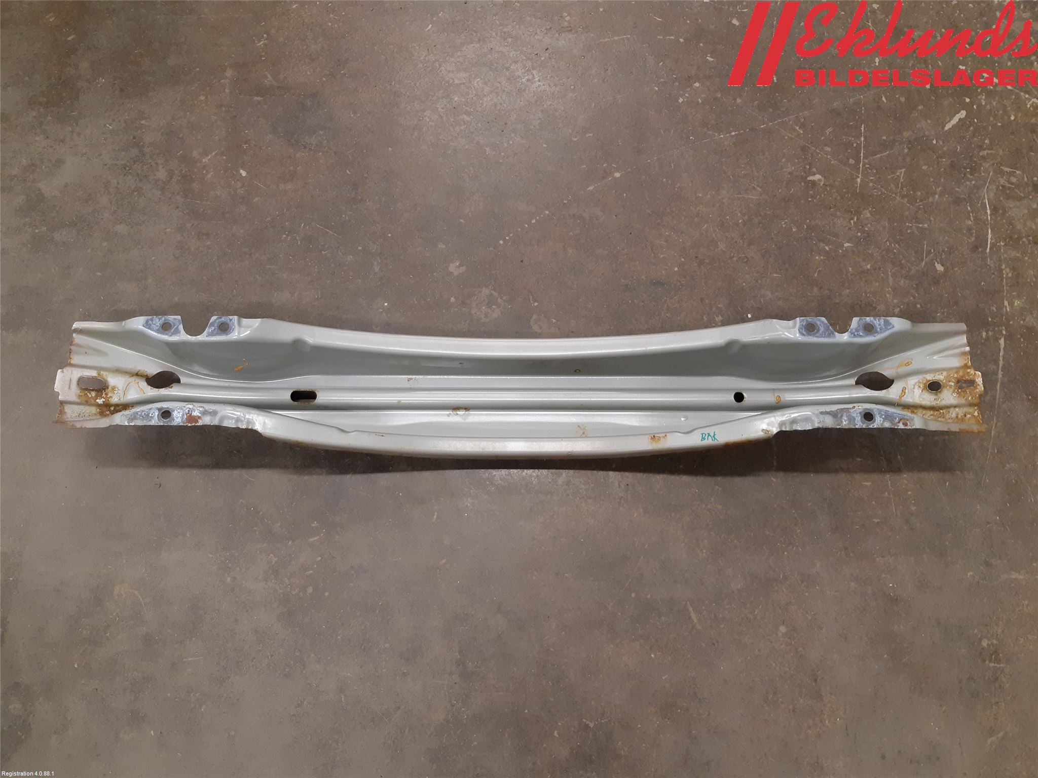 Volvo V60 11-13 Stötfångarbalk Bak