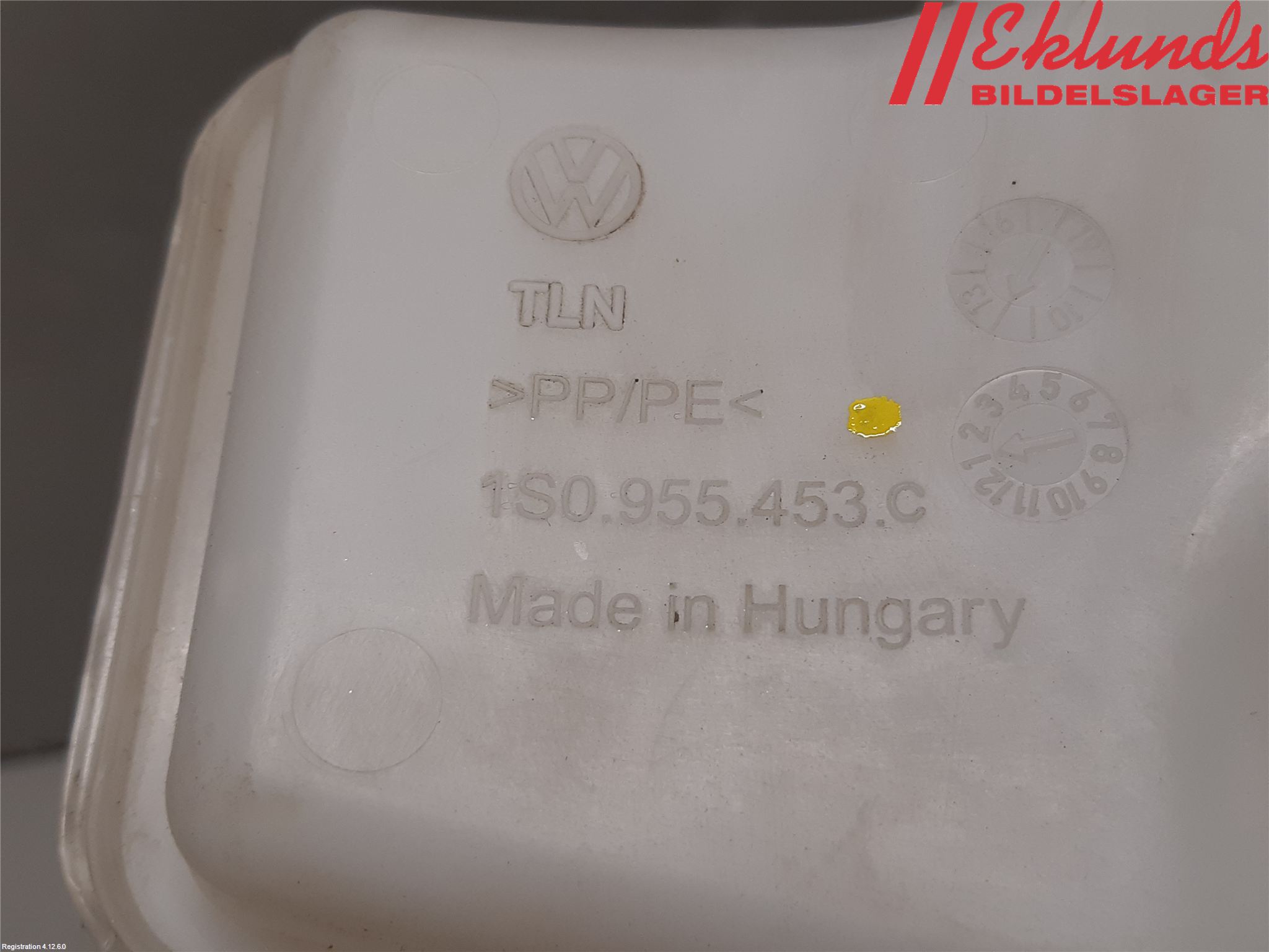 Volkswagen VW UP! / E-UP! Spolartank Vindruta