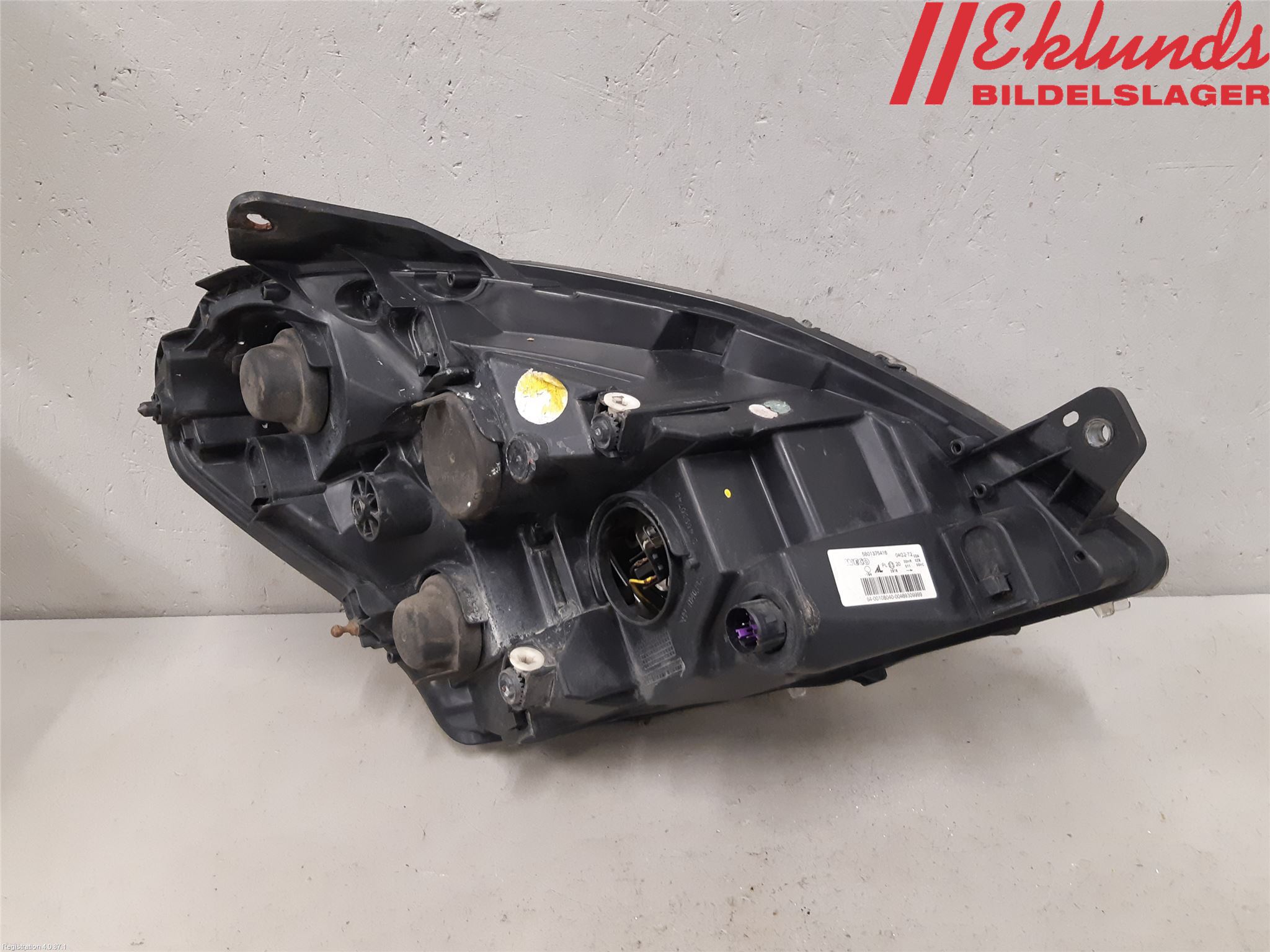 Iveco DAILY 07-13 Strålkastare Vänster