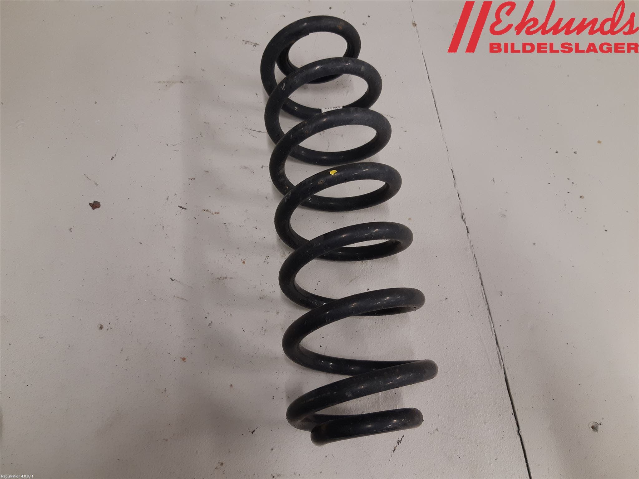 Volkswagen VW PASSAT 15-19 Fjäder Bak