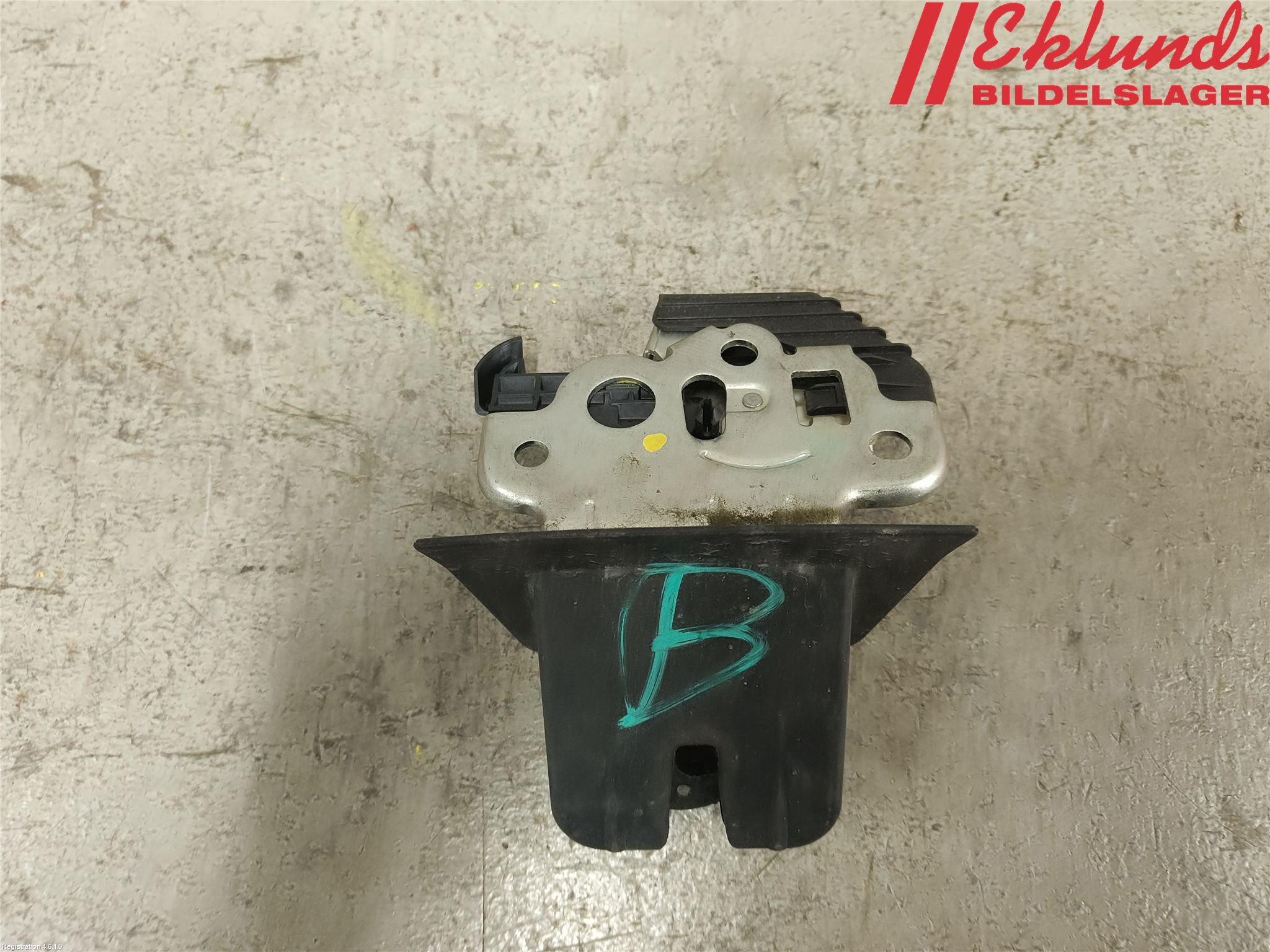 Audi A4/S4 08-11 Låskista Baklucka