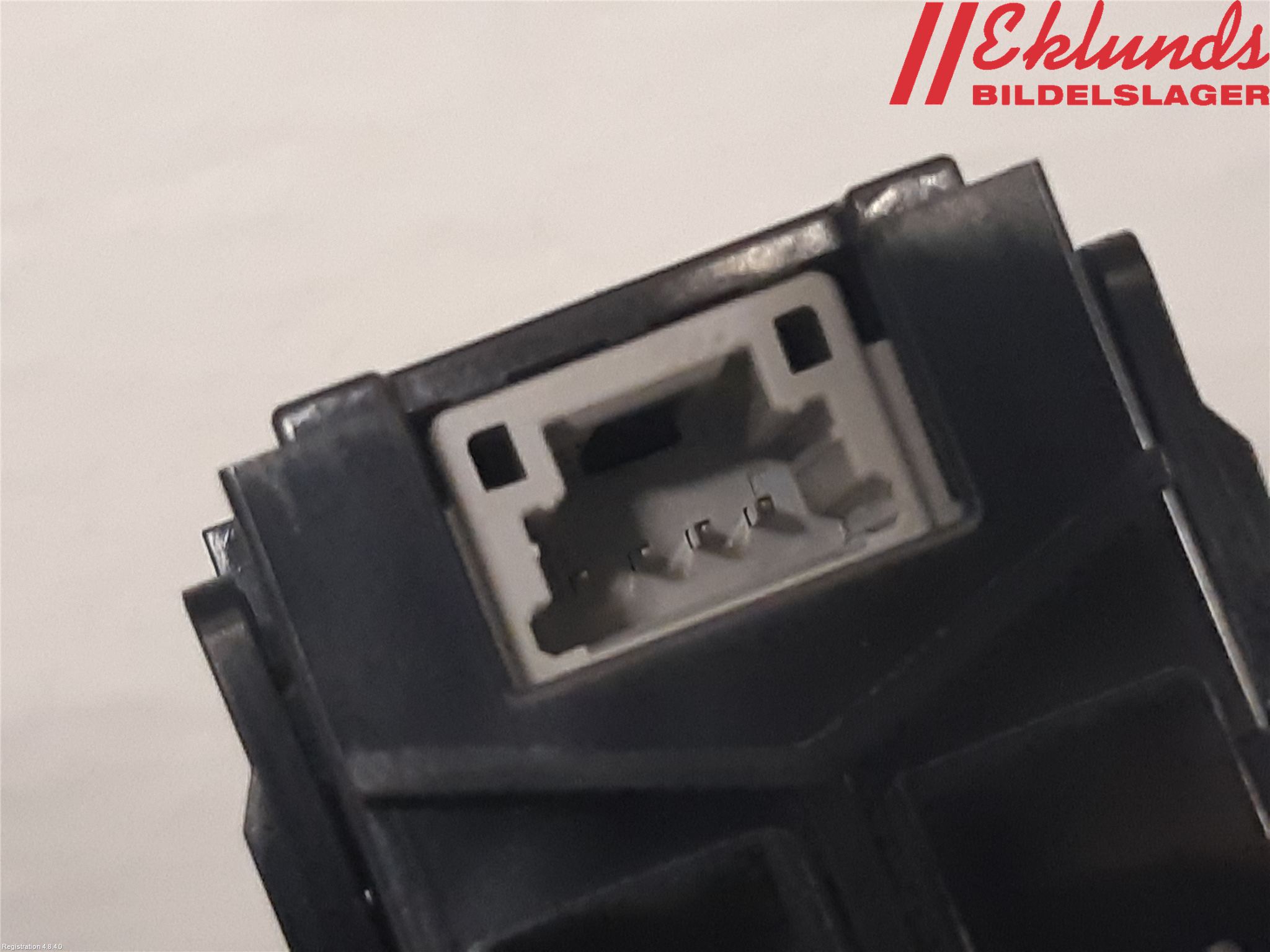 Mazda 3 IV 19- Strömställare Elhiss